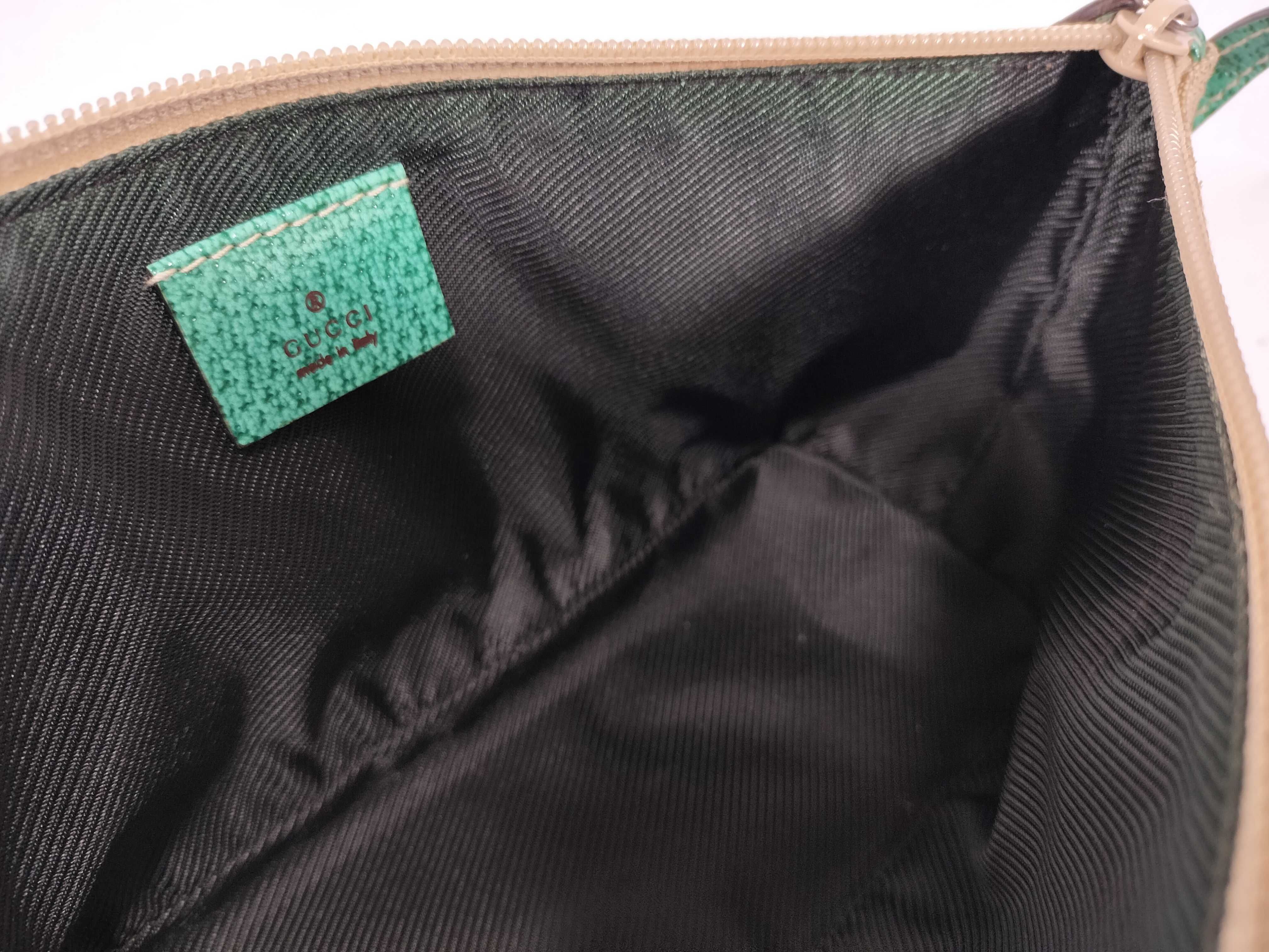GG Canvas Gucci Handbag — view 13