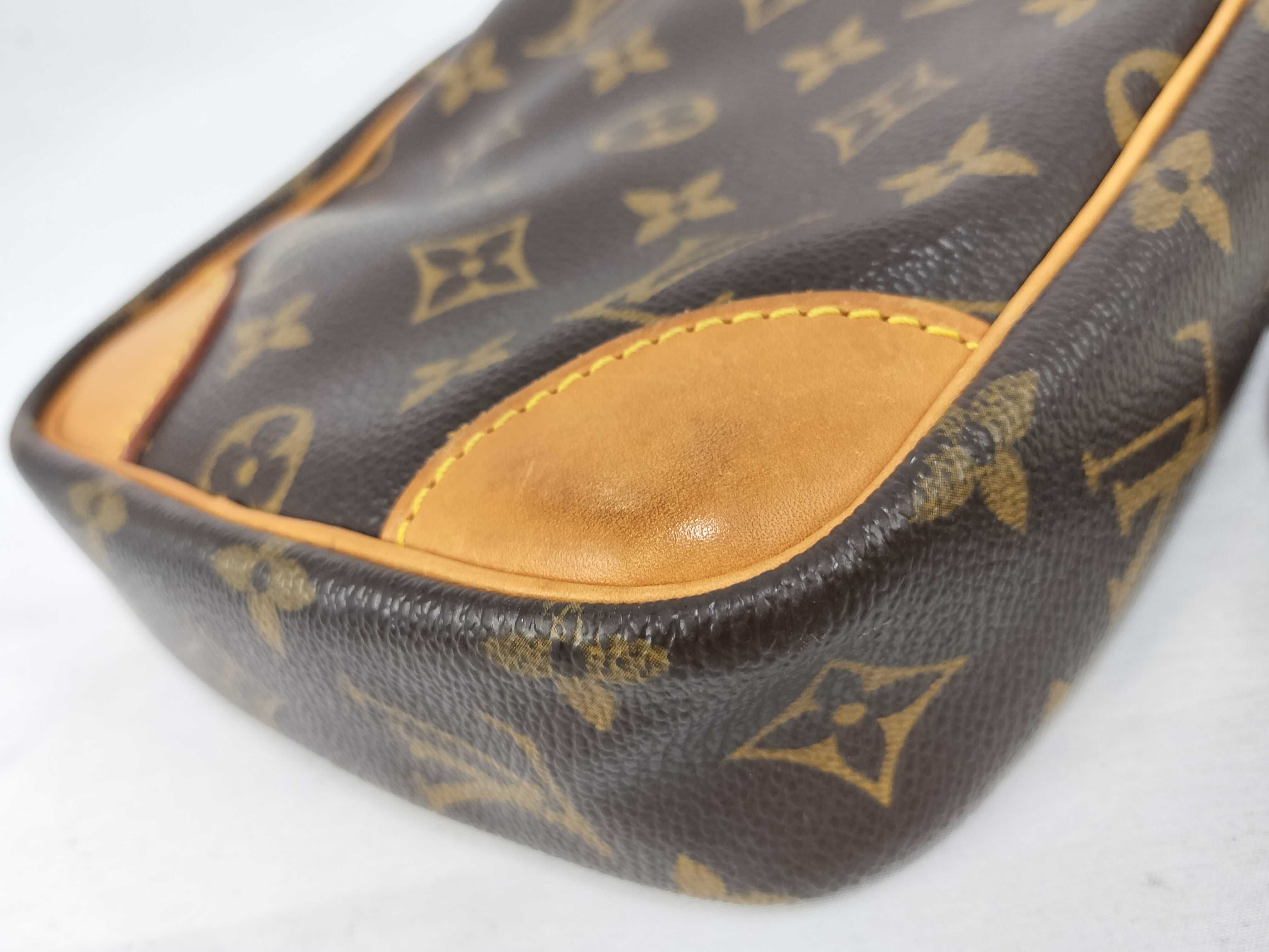Monogram Louis Vuitton Monogram Shoulder Bag Danube M45266 Shoulder Bag — view 7