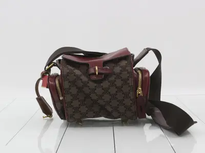 Shoulder bag