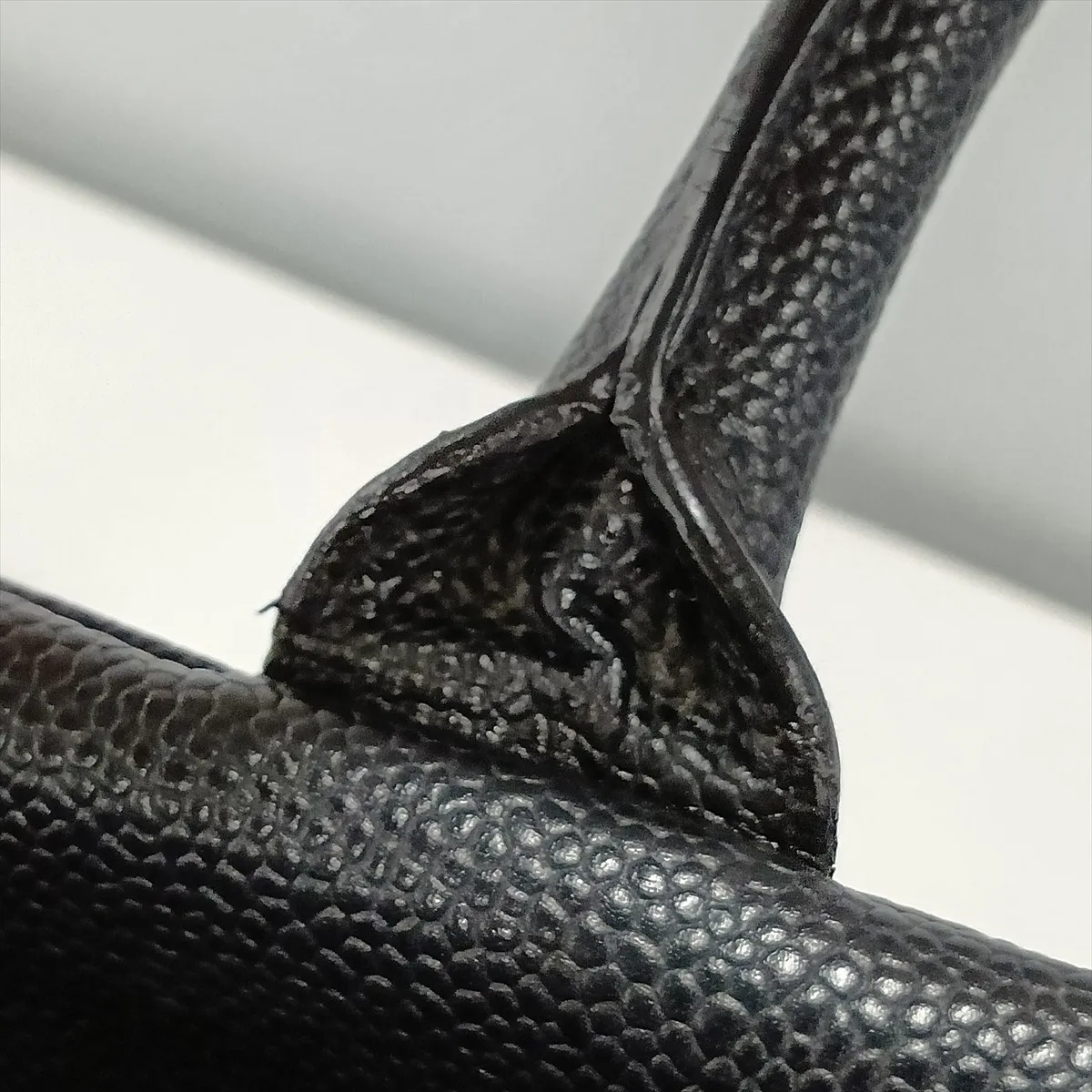 Matelassé Caviar Skin Handbag, Black with Gold Hardware, Item Number 8537875 (Serial Number 8) — view 12