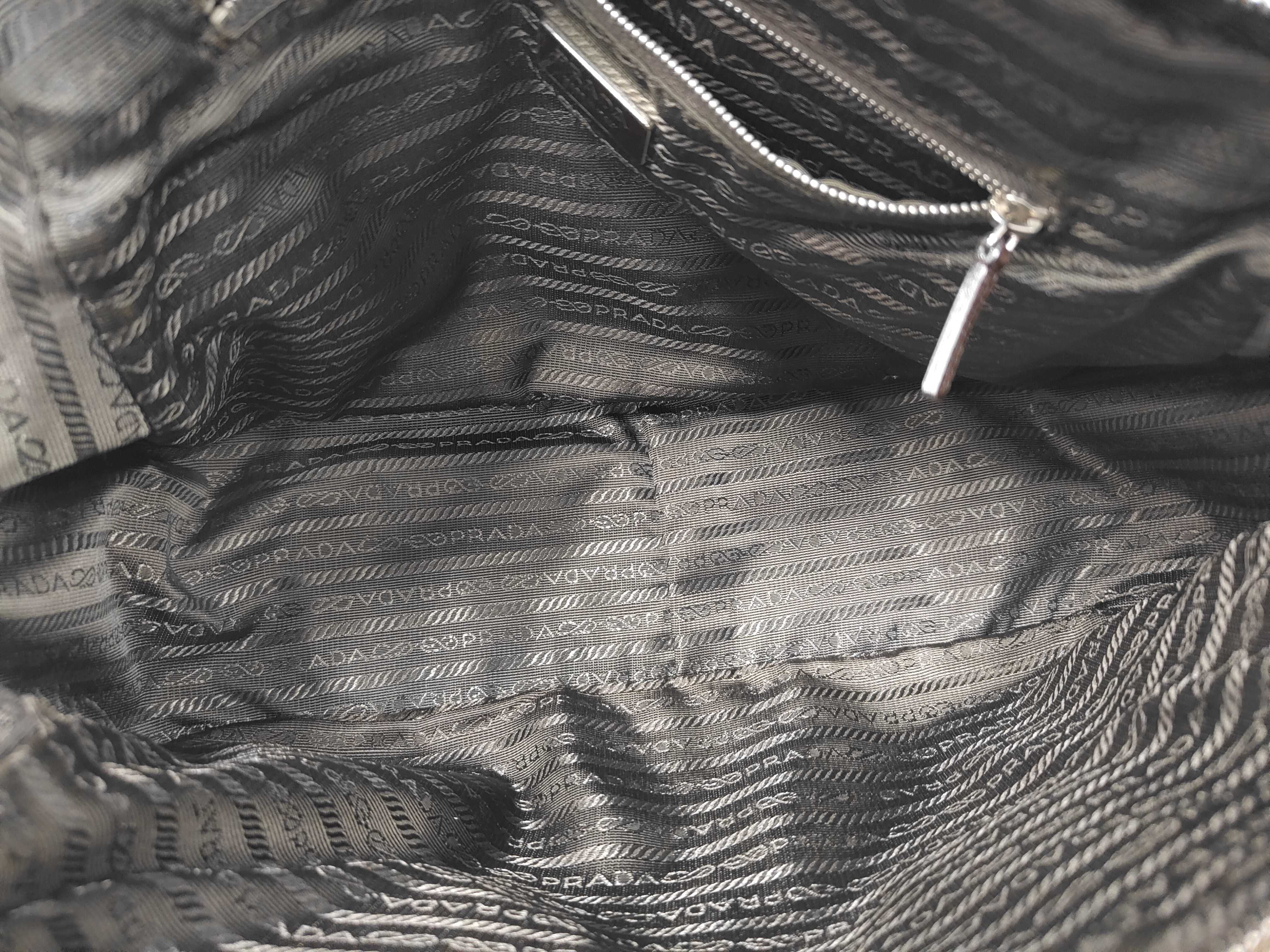 handbag, includes guarantee card, padlock, keys, and name tag. Tote bag. — view 8