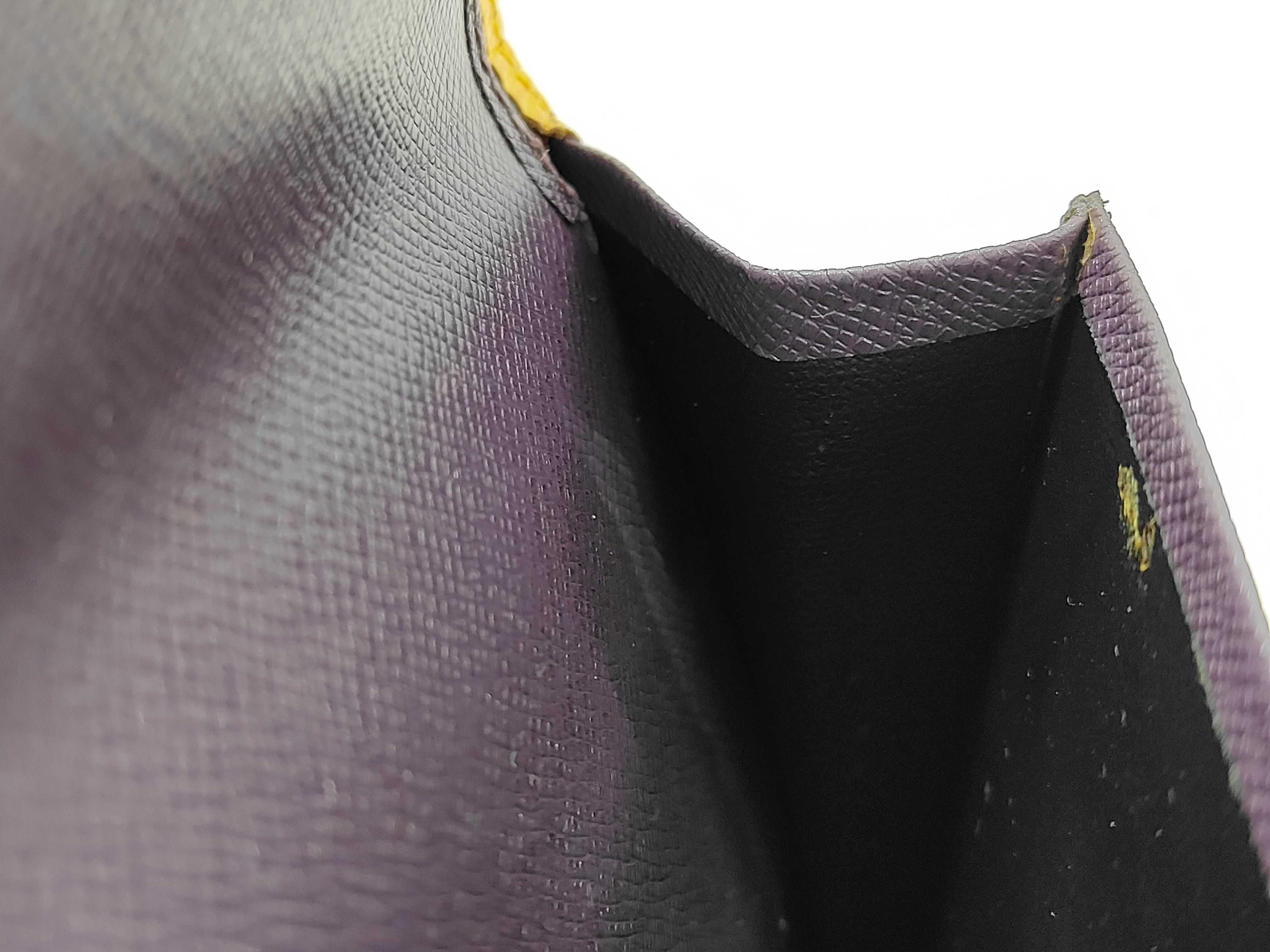 Epi / Portefeuille Tresor International / M63389 / Serial number unknown / Long wallet / Leather — view 10