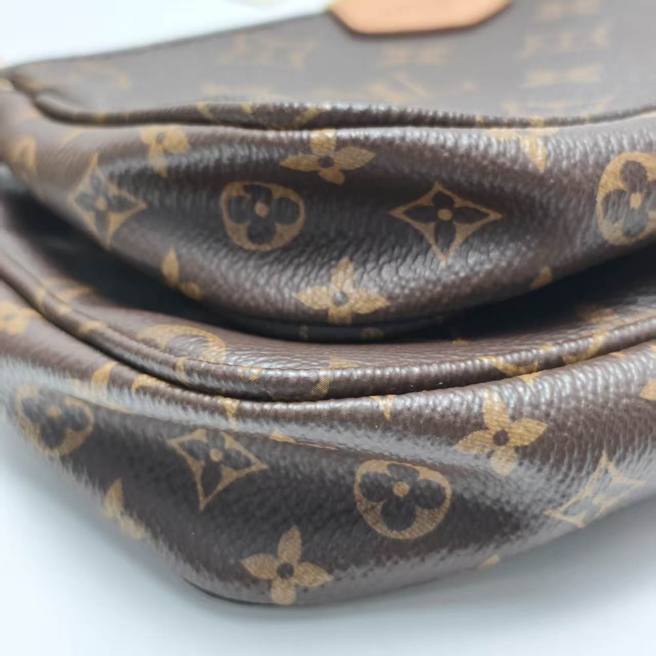 【*Shipped from: China*】LOUIS VUITTON PU Shoulder Bag — view 3
