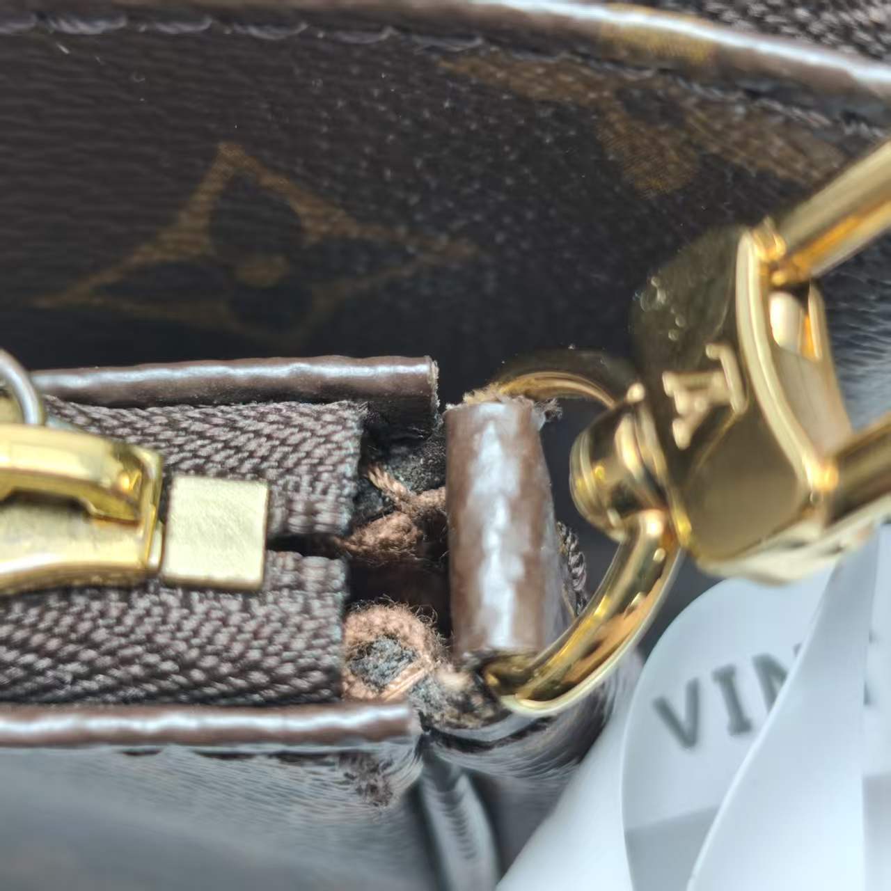 【*Shipped from: China*】LOUIS VUITTON PU Shoulder Bag — view 7