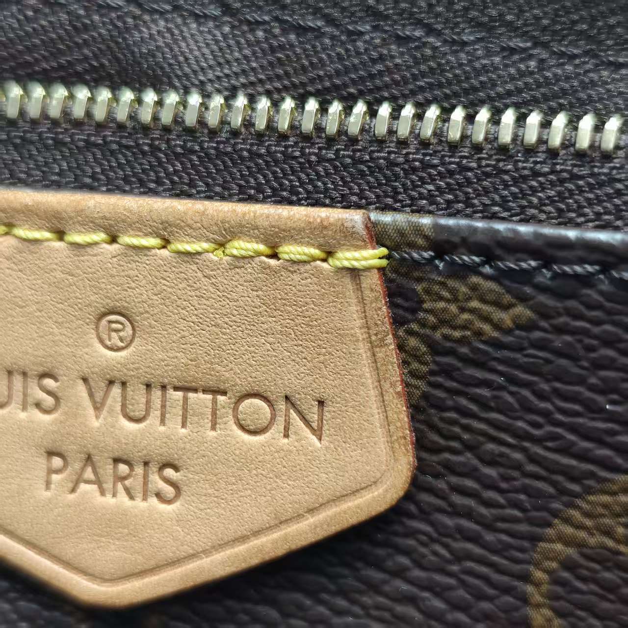【*Shipped from: China*】LOUIS VUITTON PU Shoulder Bag — view 8