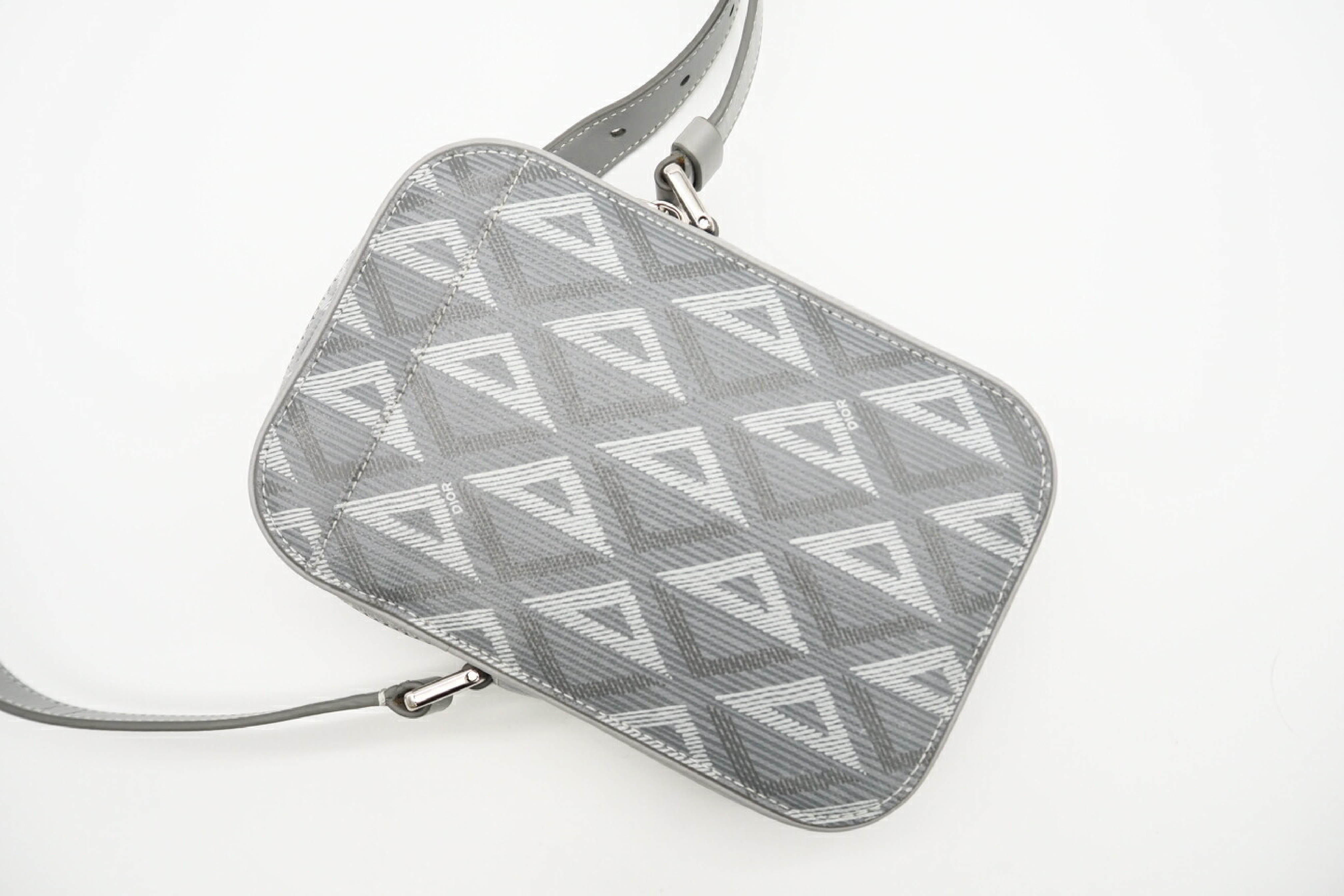 2ESCA415CD CD Diamond Leather Hit the Road Grey White Shoulder Bag — view 3