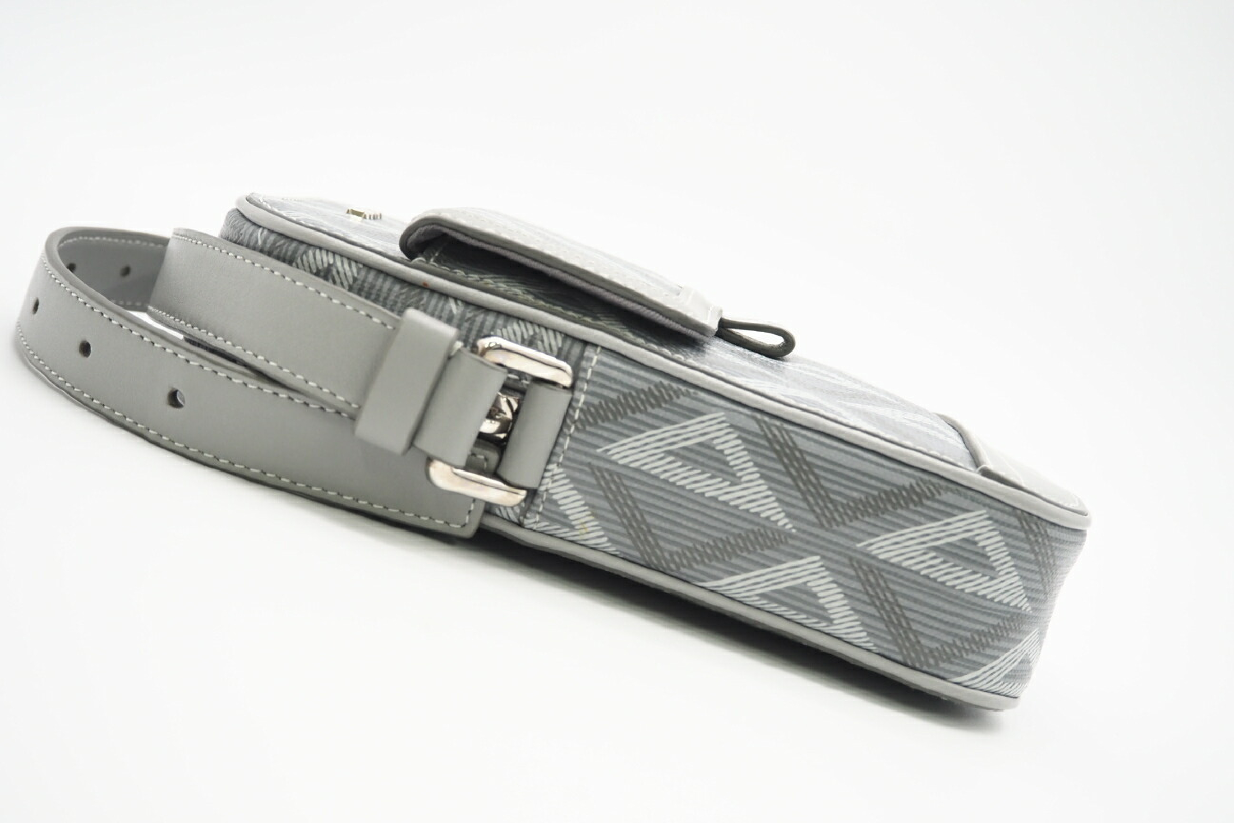 2ESCA415CD CD Diamond Leather Hit the Road Grey White Shoulder Bag — view 6