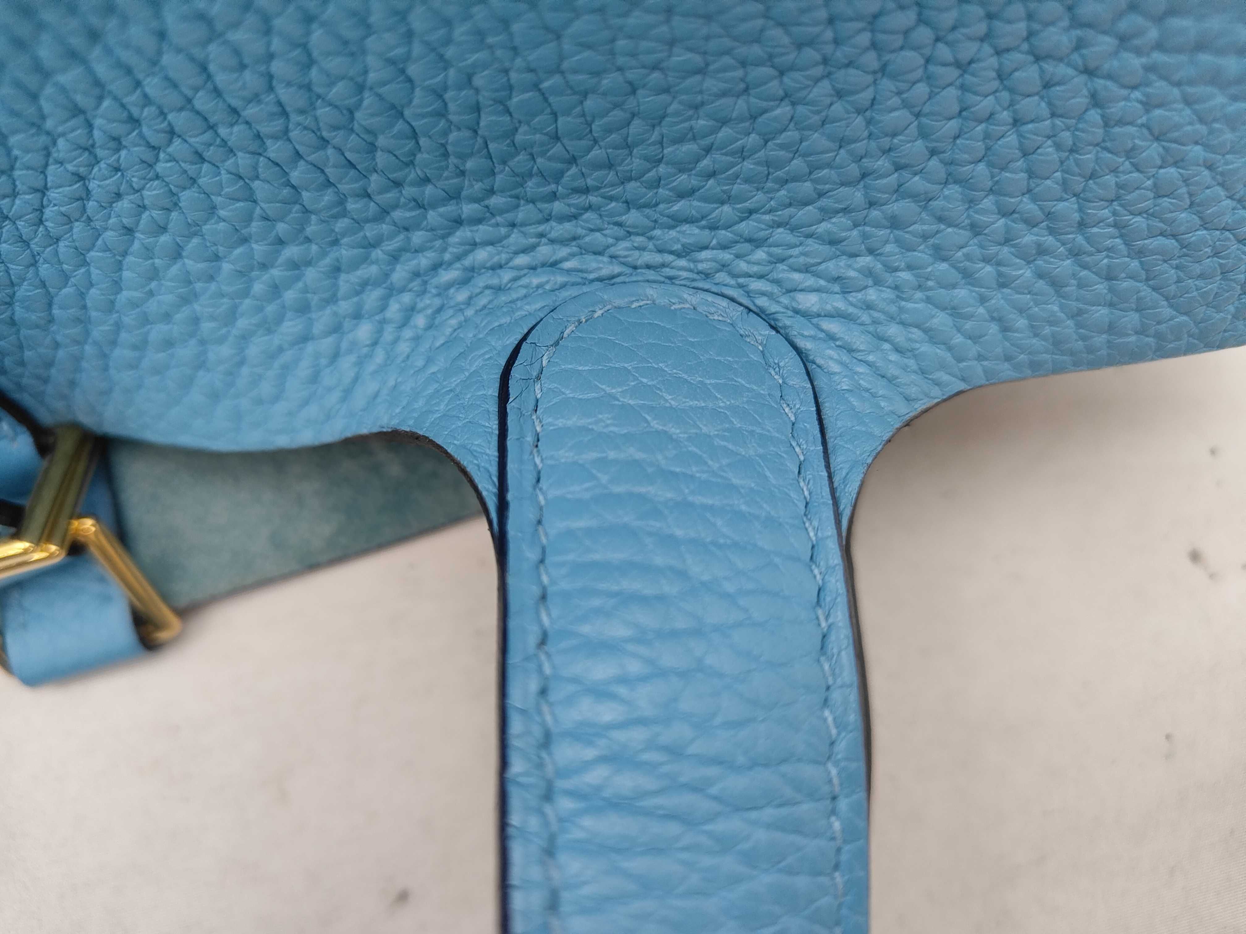 Picotin Lock 18 PM, Taurillon Clemence leather, Blue Nord, Gold hardware, D: 2019, Handbag — view 5