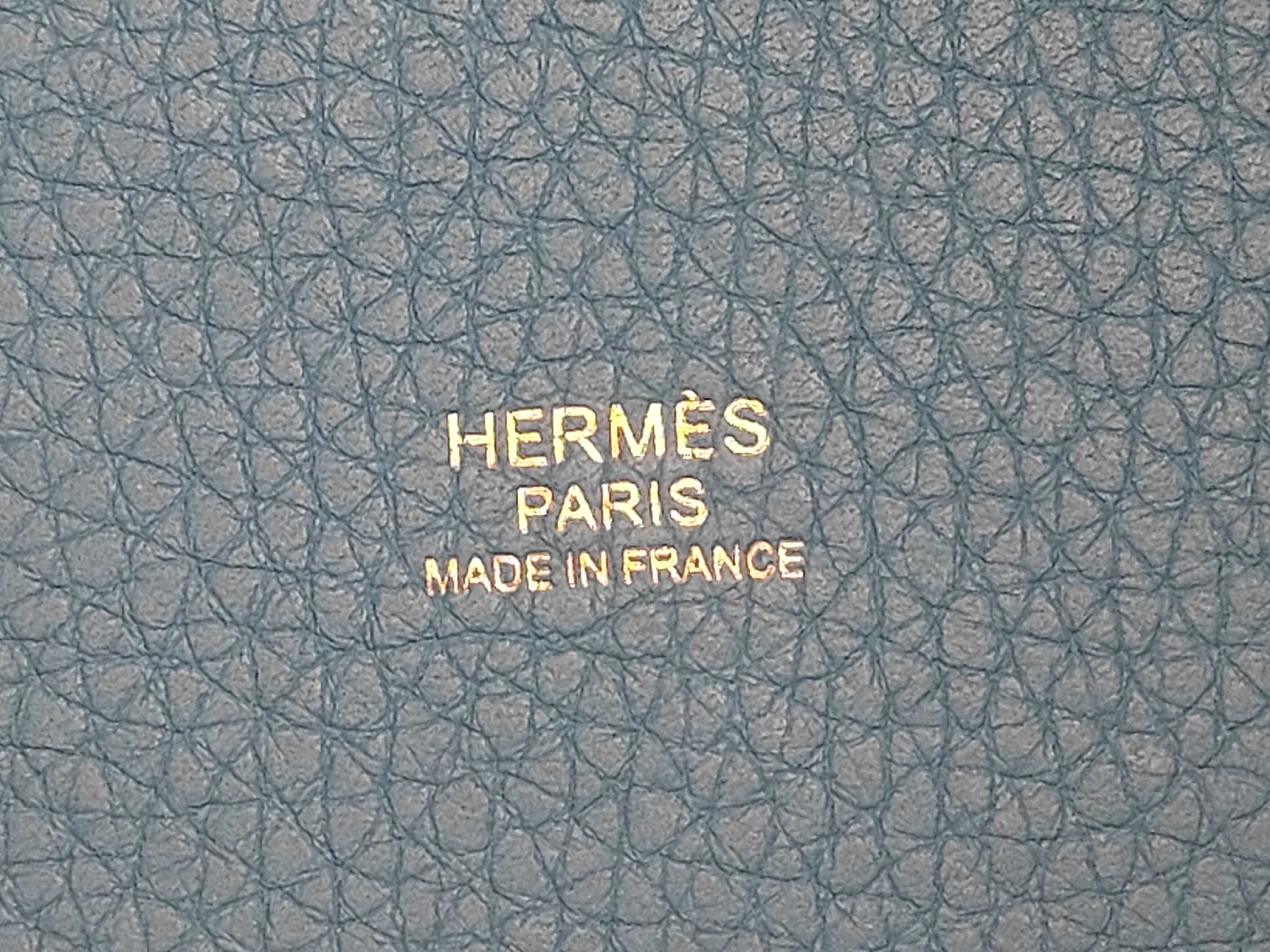 Picotin Lock 18 PM, Taurillon Clemence leather, Blue Nord, Gold hardware, D: 2019, Handbag — view 10