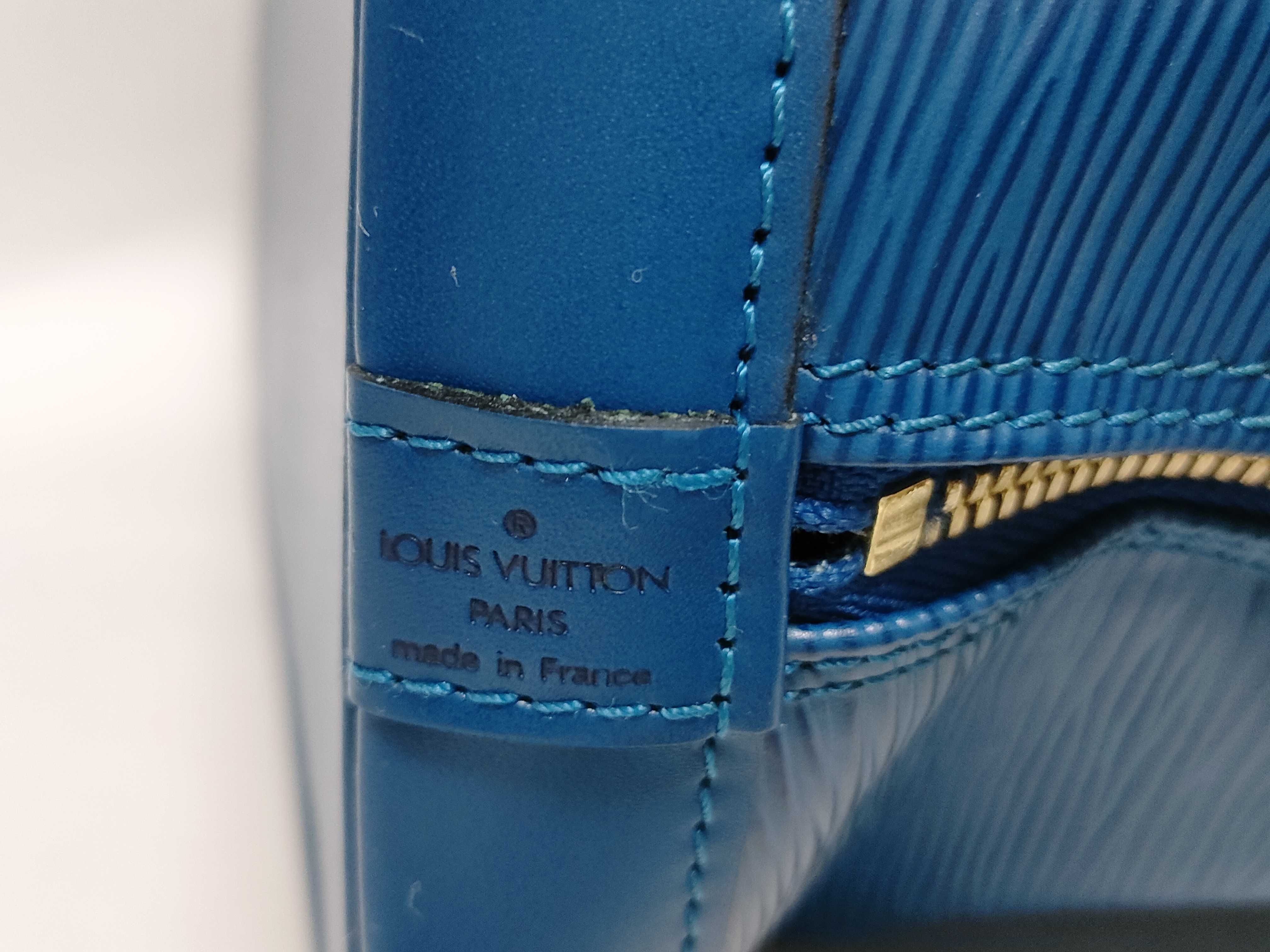 Epi LV Alma PM Epi M52145 MI0999 Blue Handbag — view 13