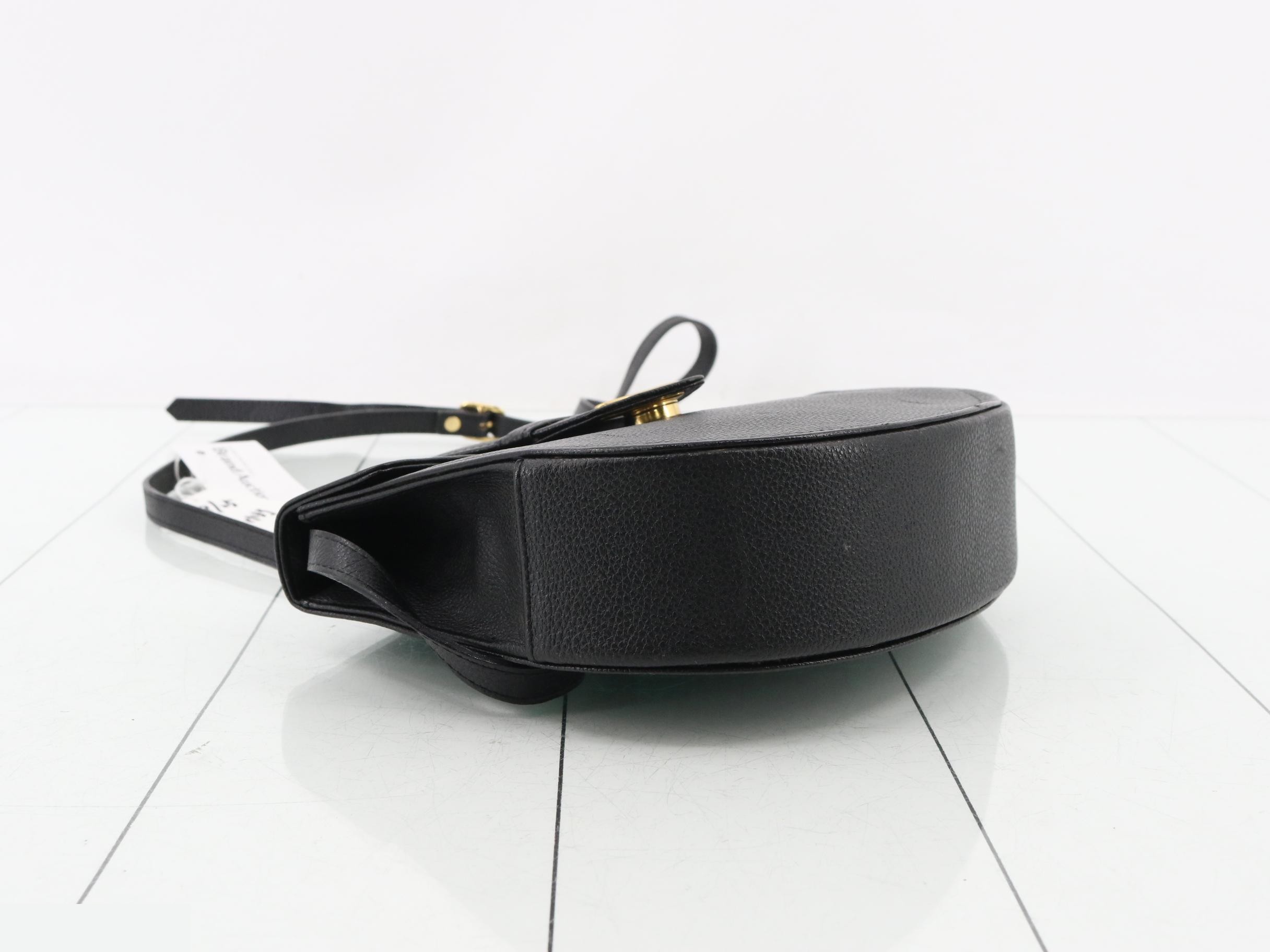 Yves Saint-Laurent (YSL) Shoulder Bag — view 5