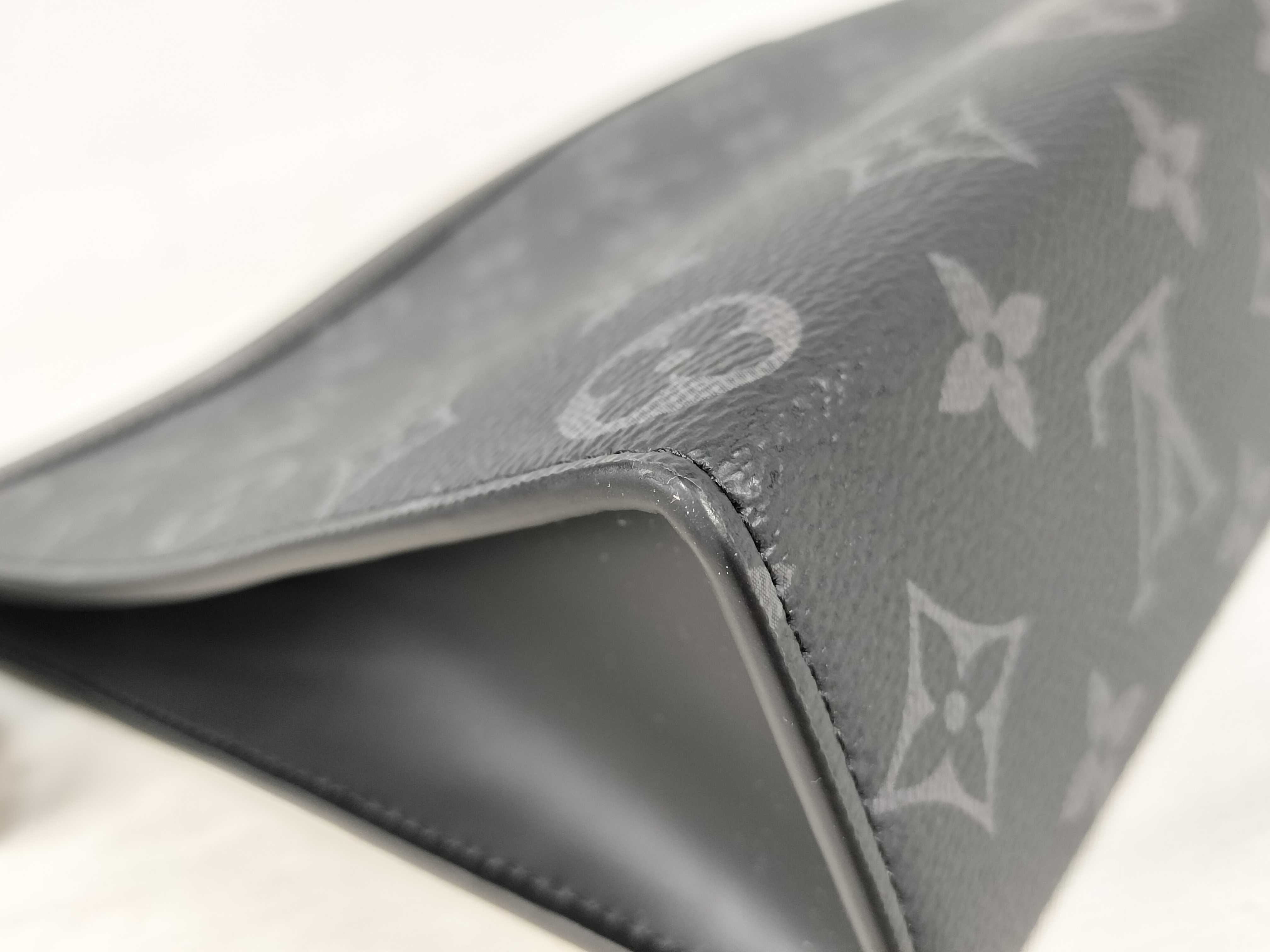 M61692 Pochette Voyage MM LW1211 Second Bag — view 4