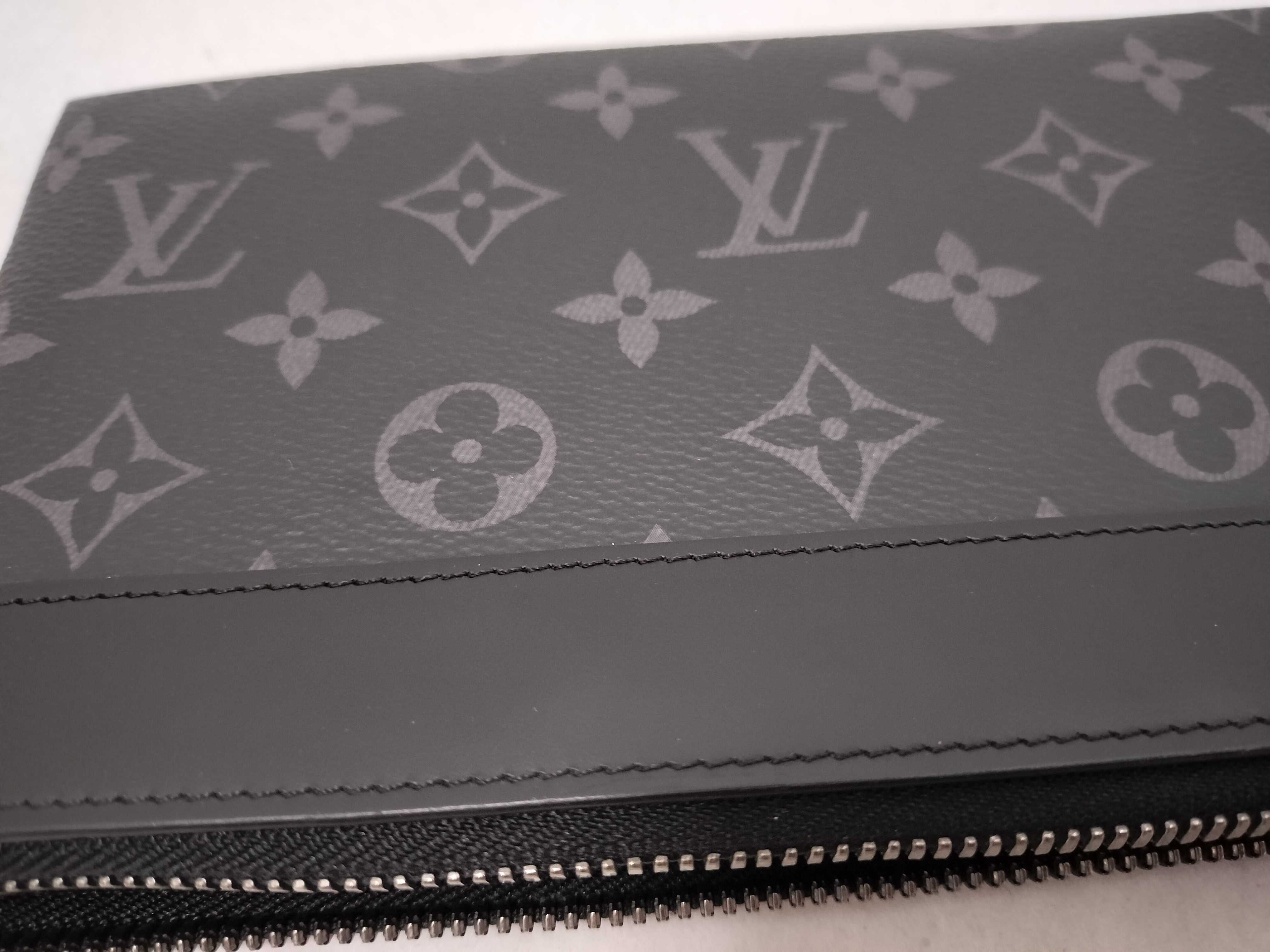 Pochette Discovery PM M44323 SP0251 Pouch — view 11
