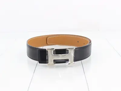 Constance H-belt, size 65, C stamp, black, silver hardware.