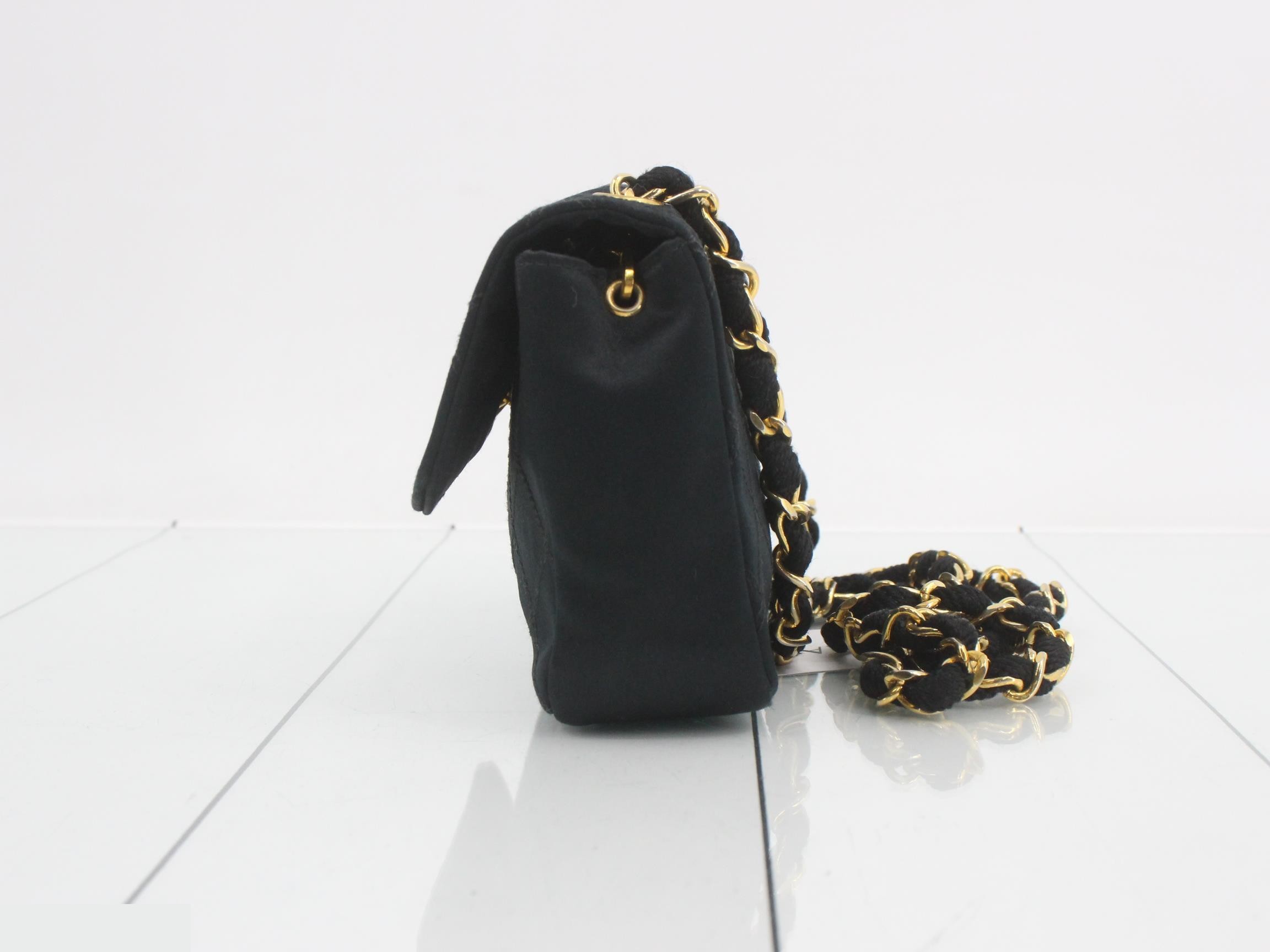 Matelassé (bag) - Shoulder bag — view 3