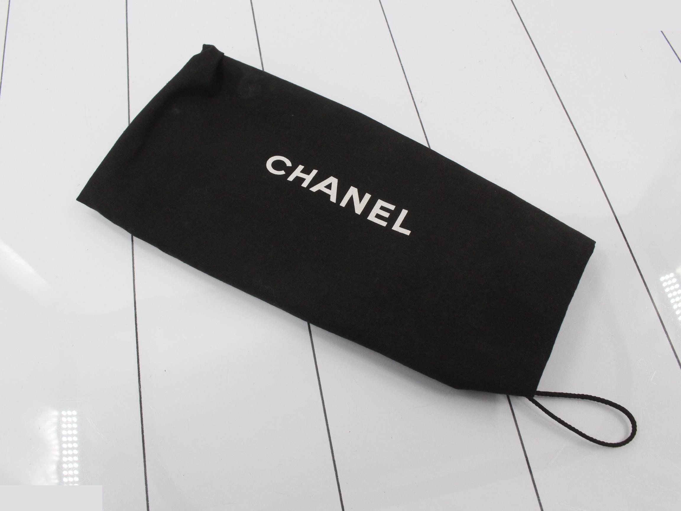 Vanity handbag, item number 7 — view 7