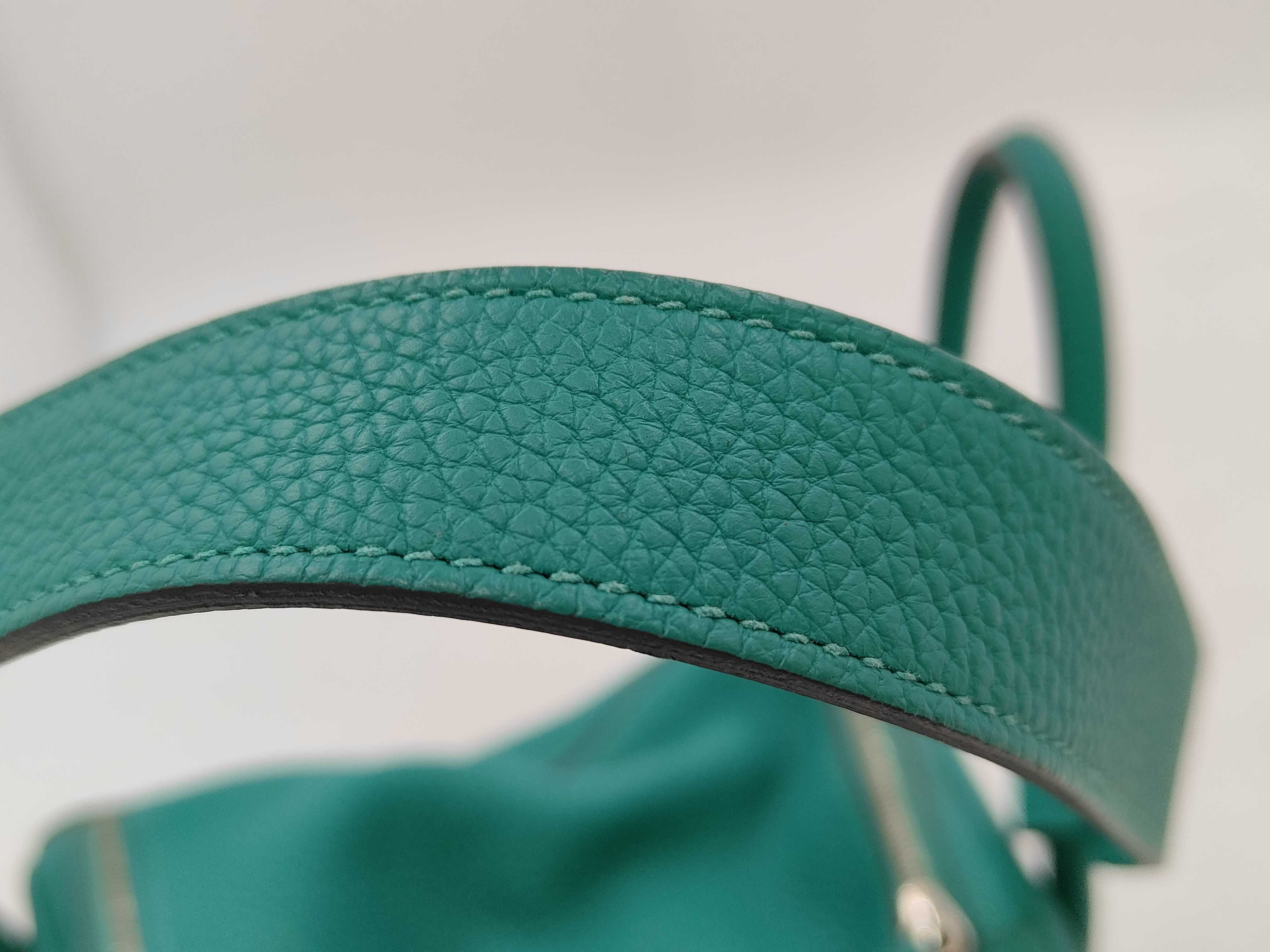 Lindy 26 handbag, Vert Vertigo, silver hardware, Taurillon Clemence leather, D stamp. — view 6