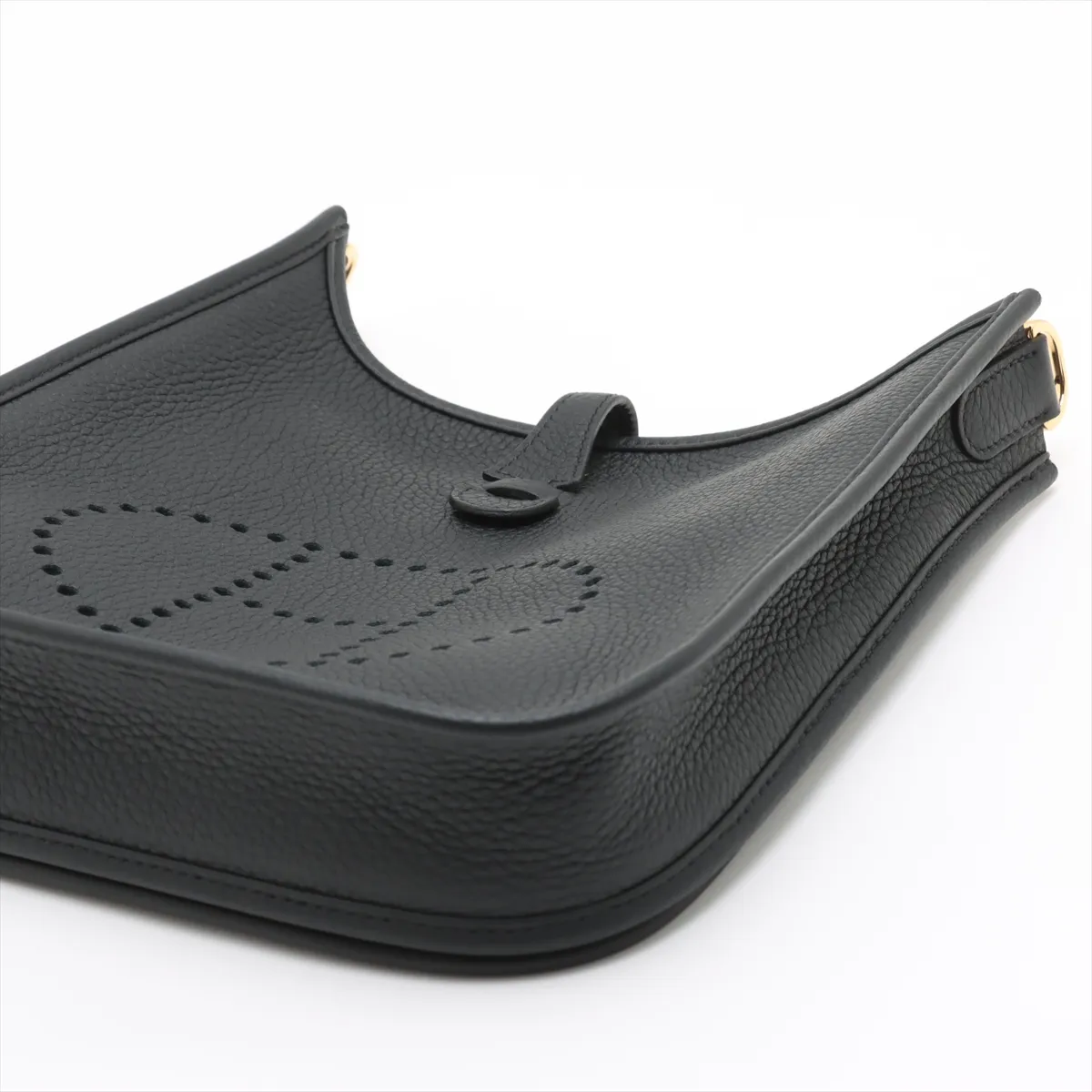 [Individually wrapped] Hermes Evelyn 3 23 Taurillon Clemence Black Gold hardware G:2026 — view 3