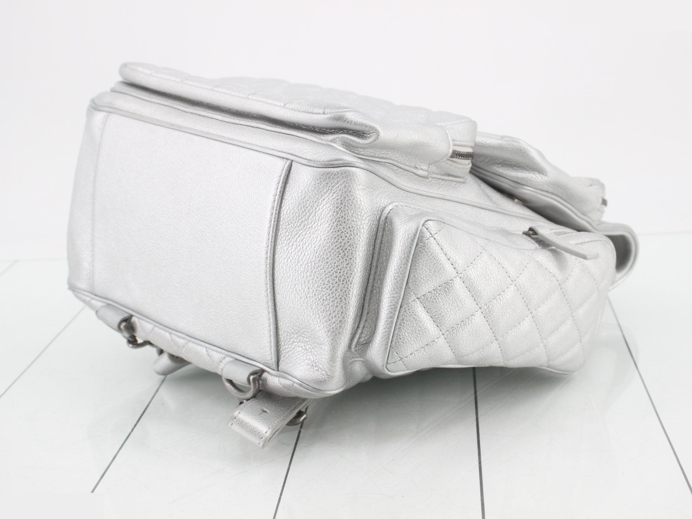 Leather backpack with Coco Mark charm, silver color. — view 6