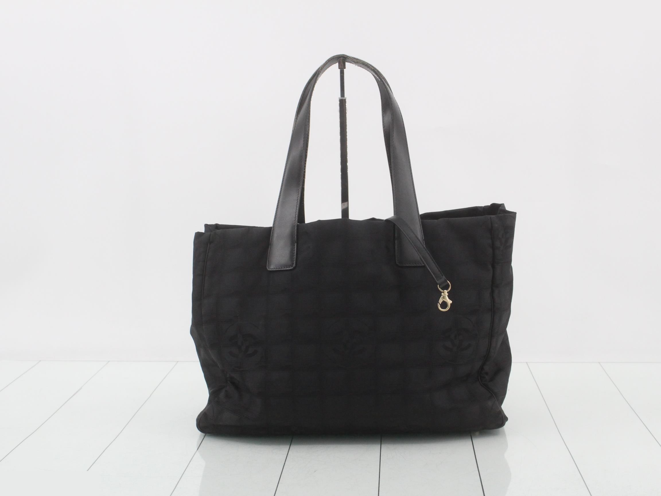 New Travel Line Handbag — view 2