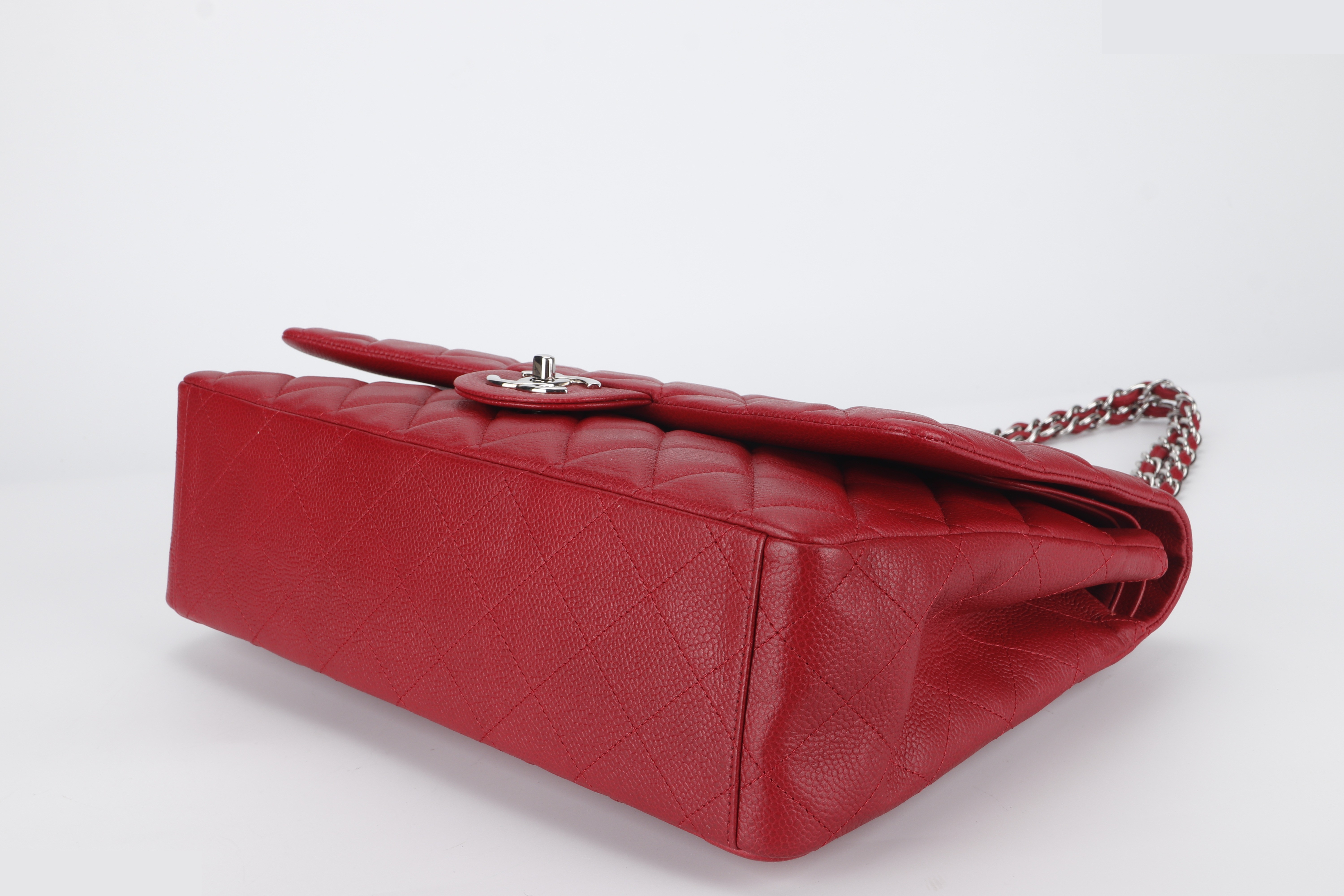 CLASSIC FLAP MAXI RED CAVIAR SHW — view 3