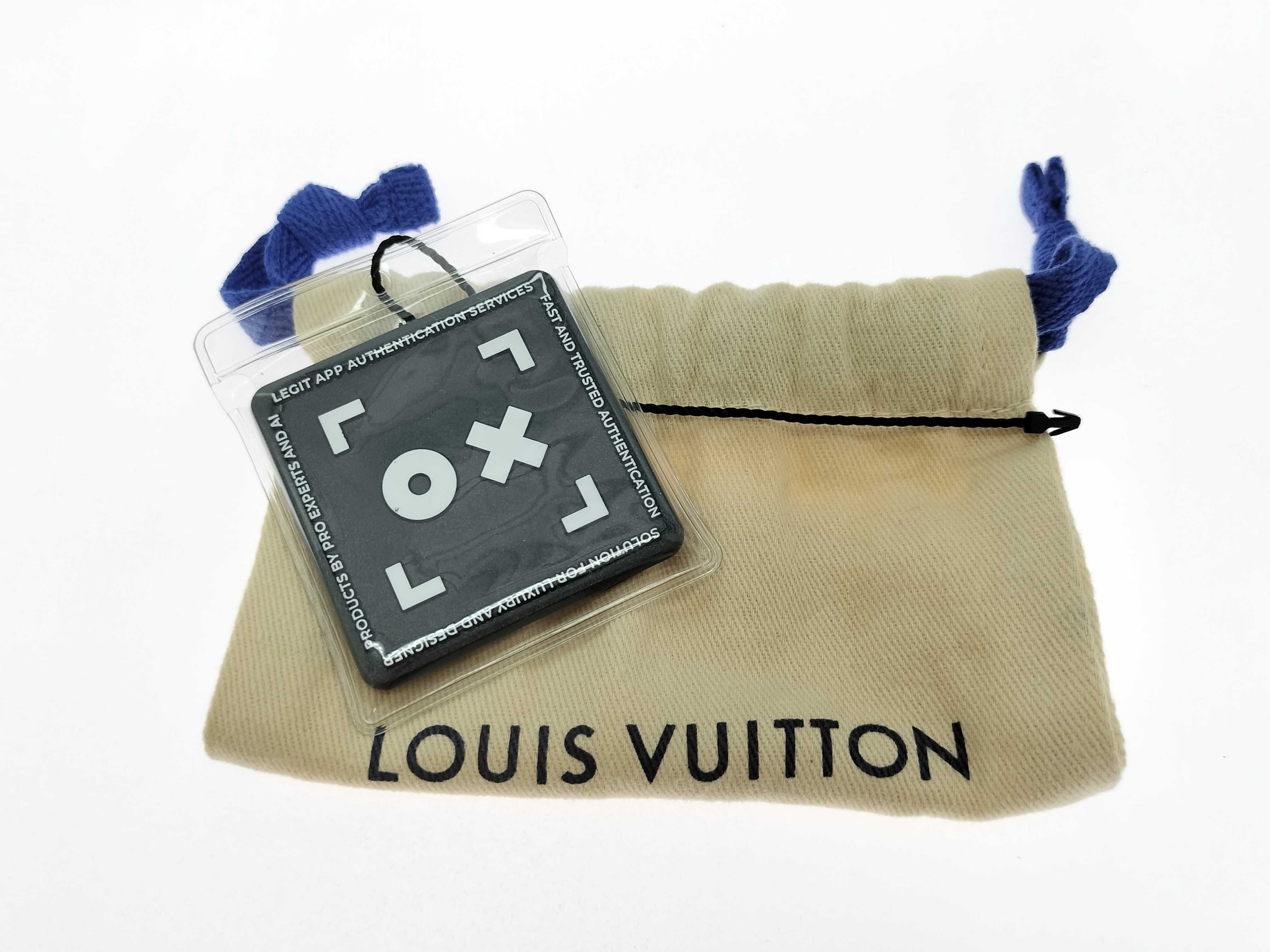 Essential V Bangle Bracelet — view 10