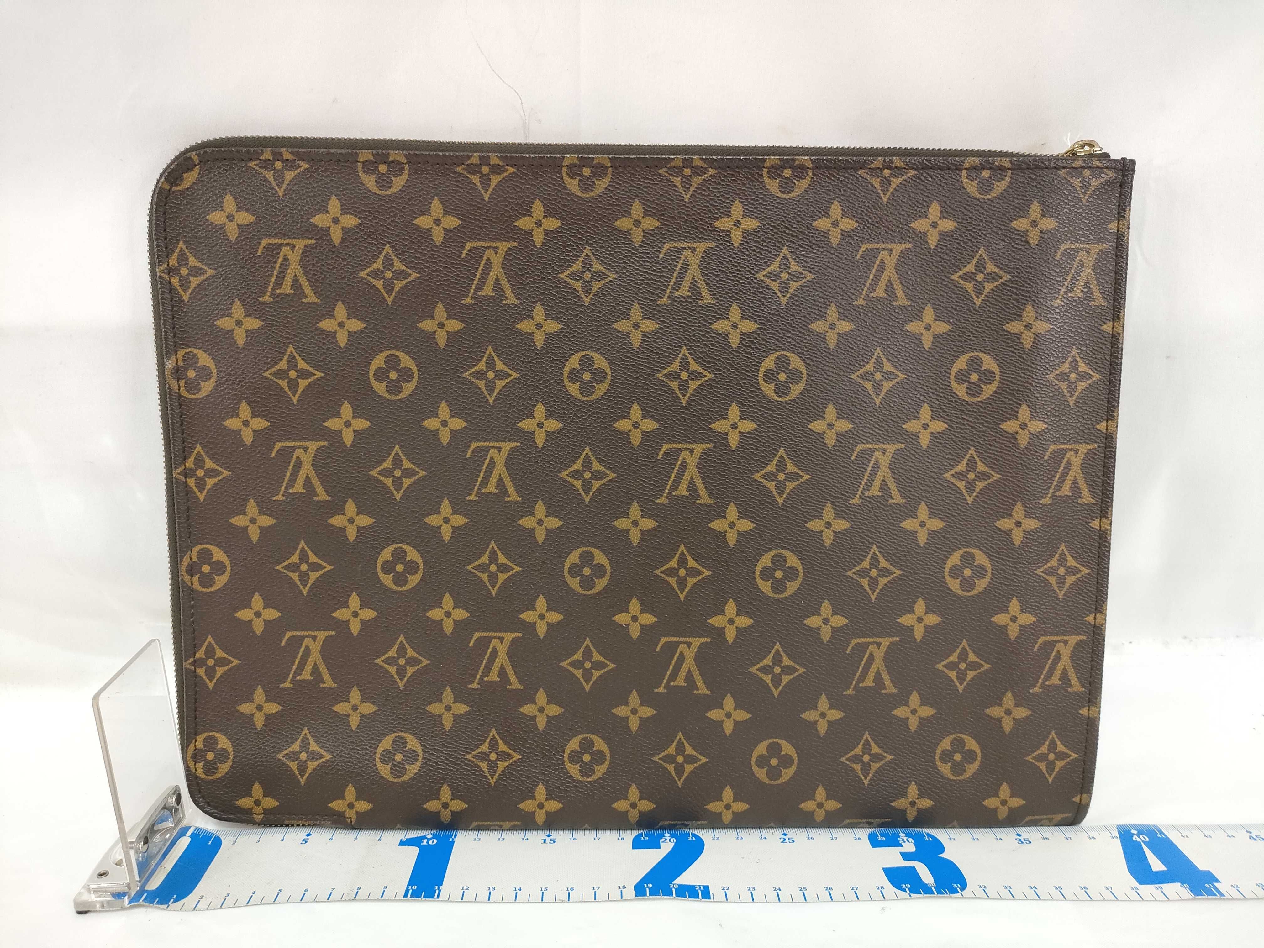 Monogram Louis Vuitton Monogram Pochette Document TH1927 Clutch Bag — view 2