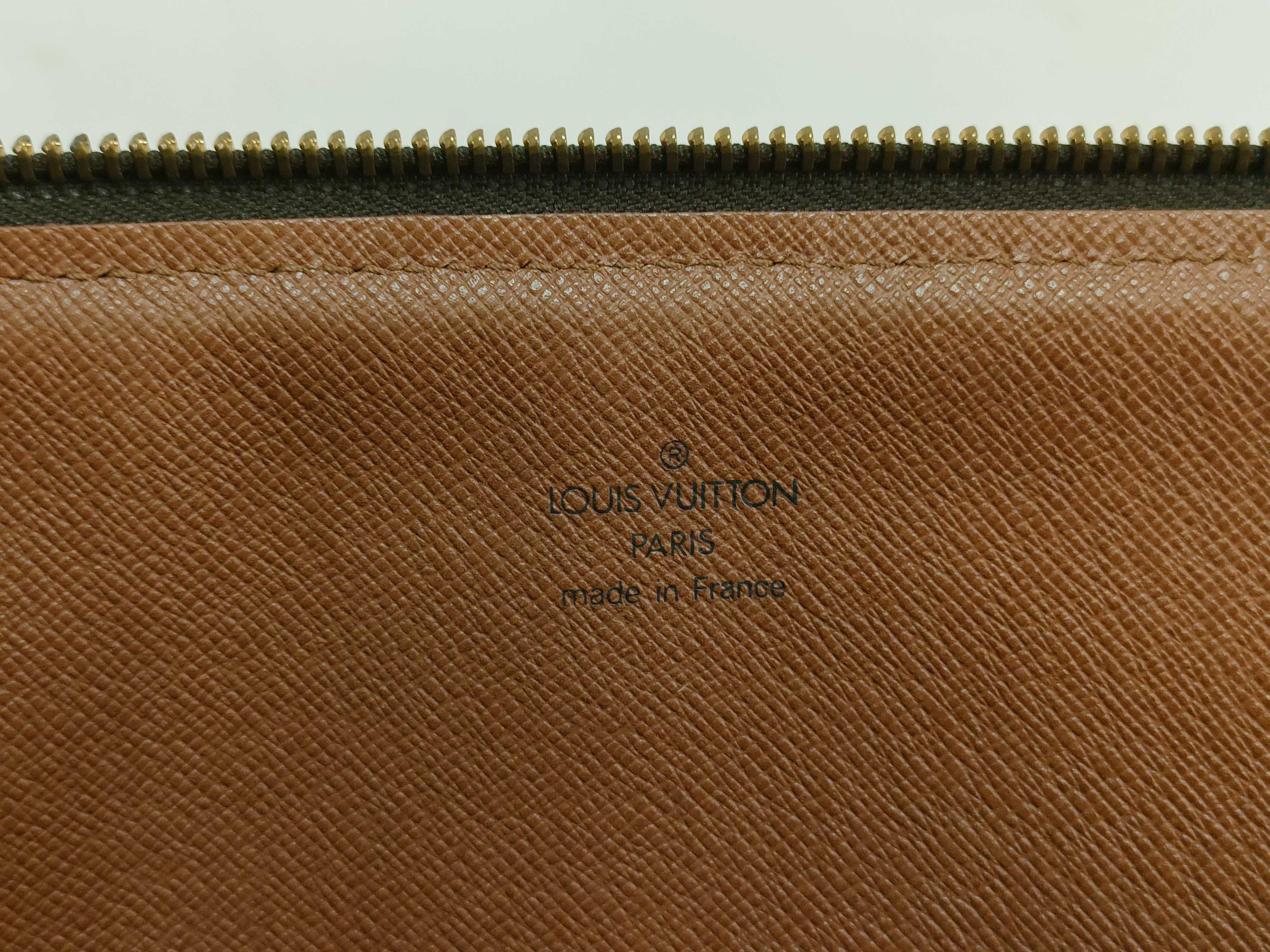 Monogram Louis Vuitton Monogram Pochette Document TH1927 Clutch Bag — view 11