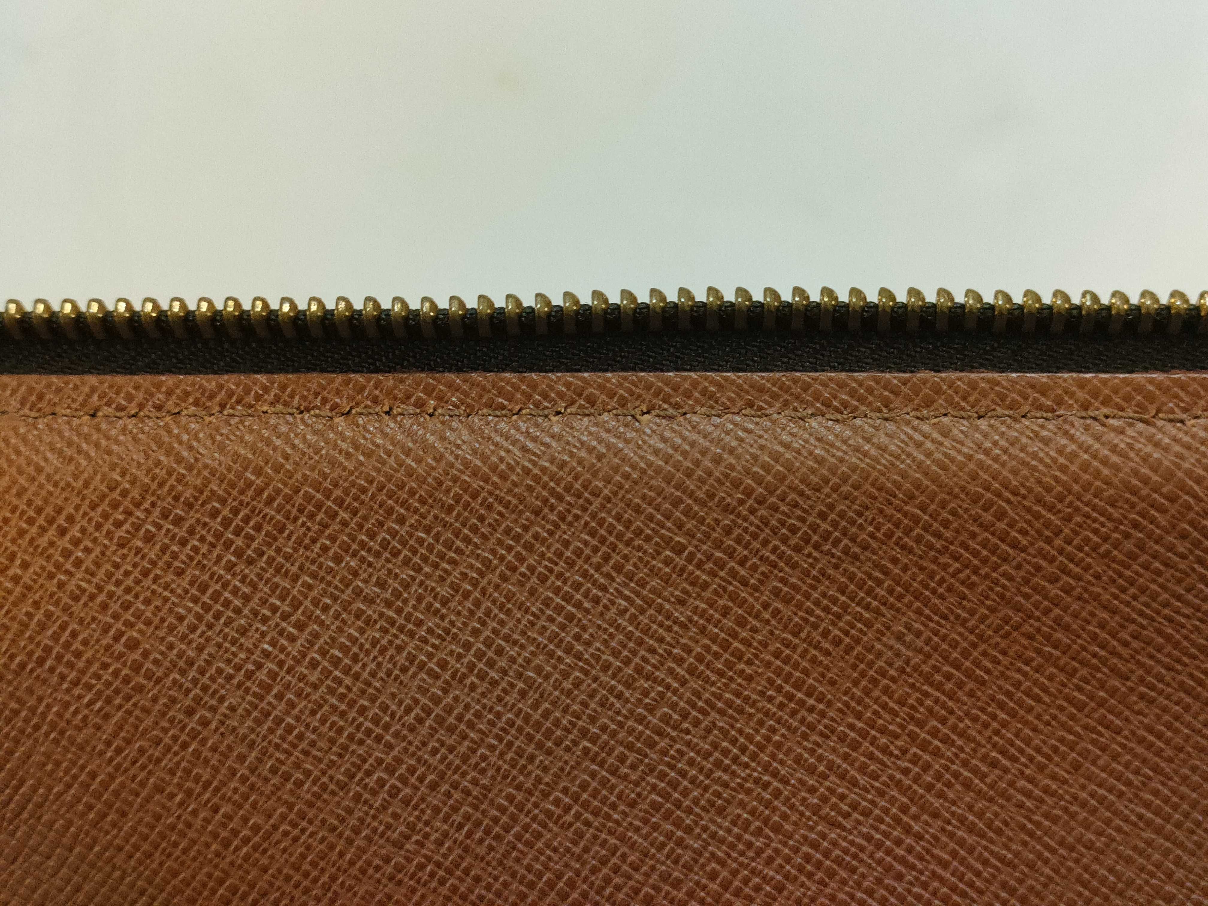 Monogram Louis Vuitton Monogram Pochette Document TH1927 Clutch Bag — view 15