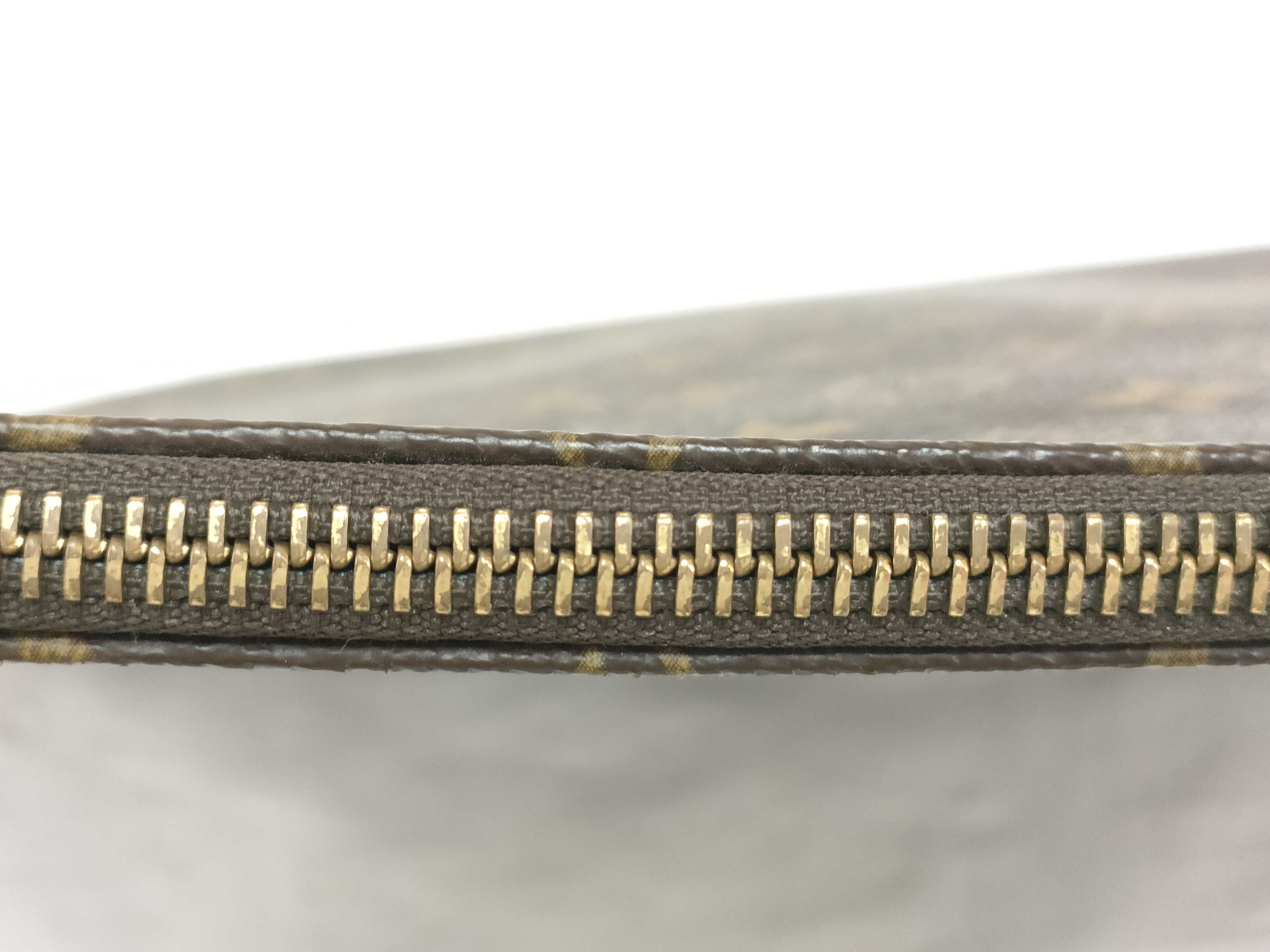 Monogram Louis Vuitton Monogram Pochette Document TH1927 Clutch Bag — view 7