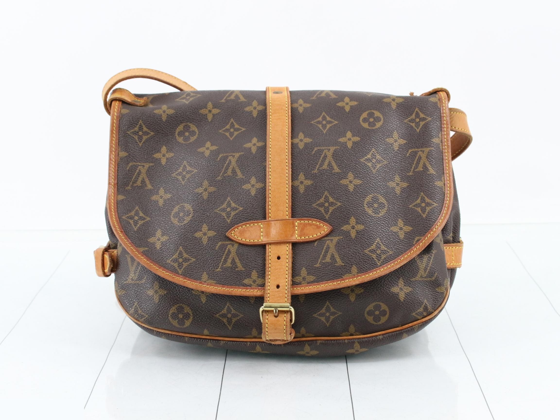 Monogram Saumur 30 MB0927 Shoulder Bag — view 2