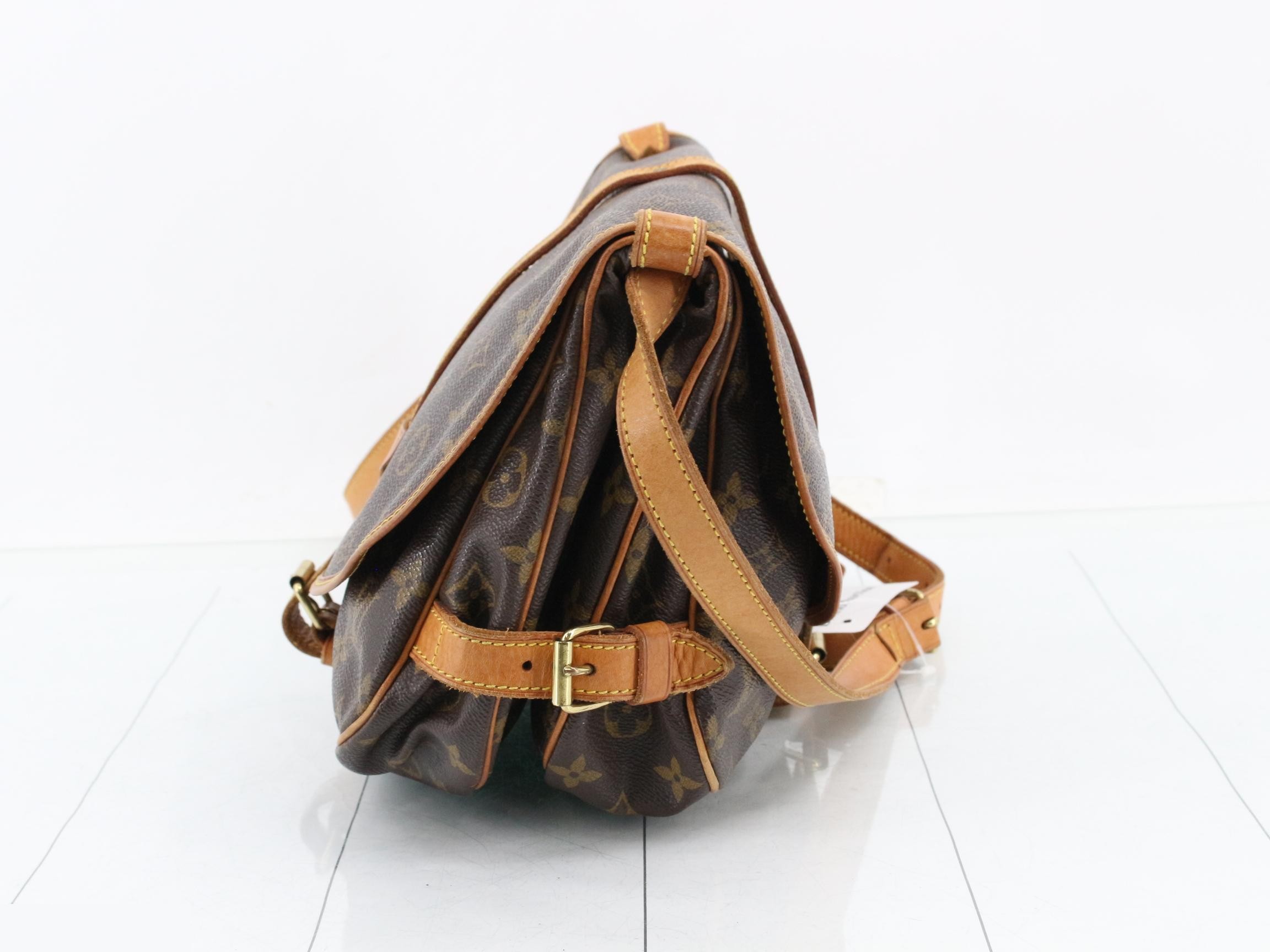 Monogram Saumur 30 MB0927 Shoulder Bag — view 4