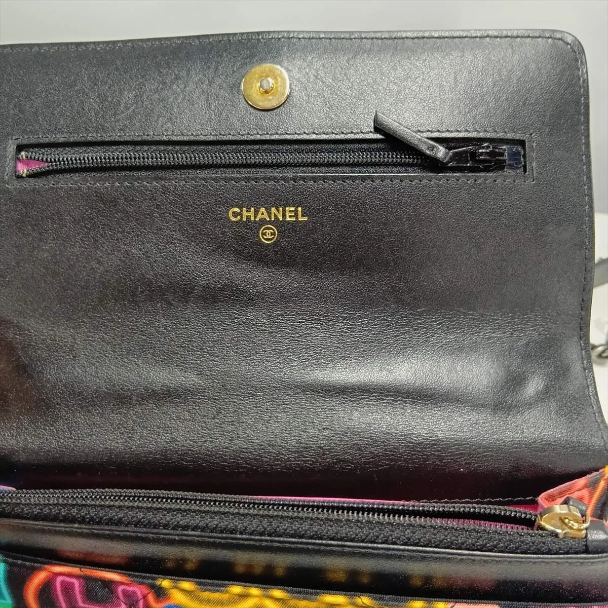 19 Fabric x Lambskin Chain Wallet Black Gold x Silver Hardware 31213301 Serial Number 31 — view 14