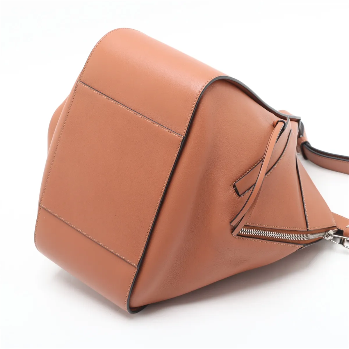 Hammock Small Leather 2-Way Handbag Brown with C Mark — view 3