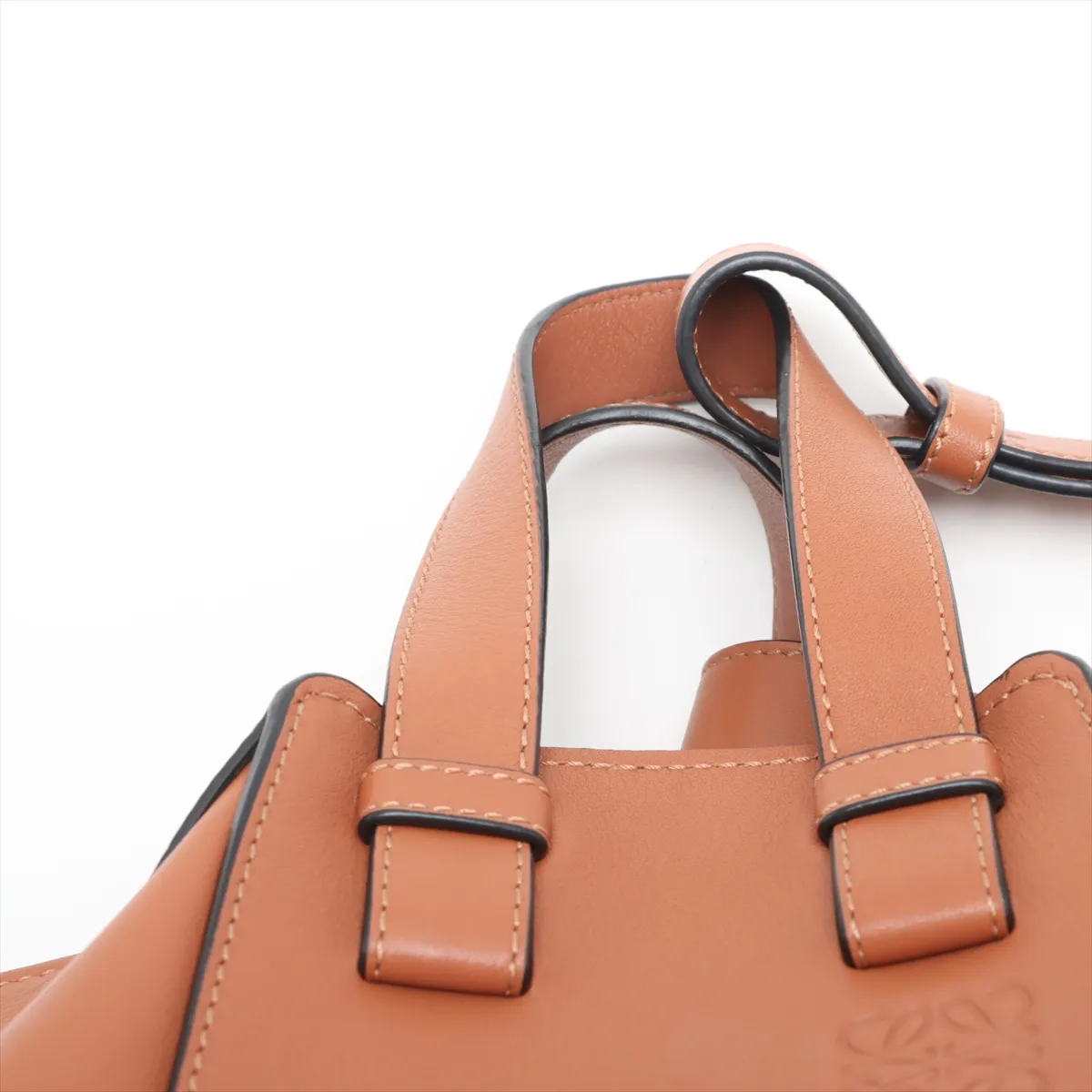 Hammock Small Leather 2-Way Handbag Brown with C Mark — view 6