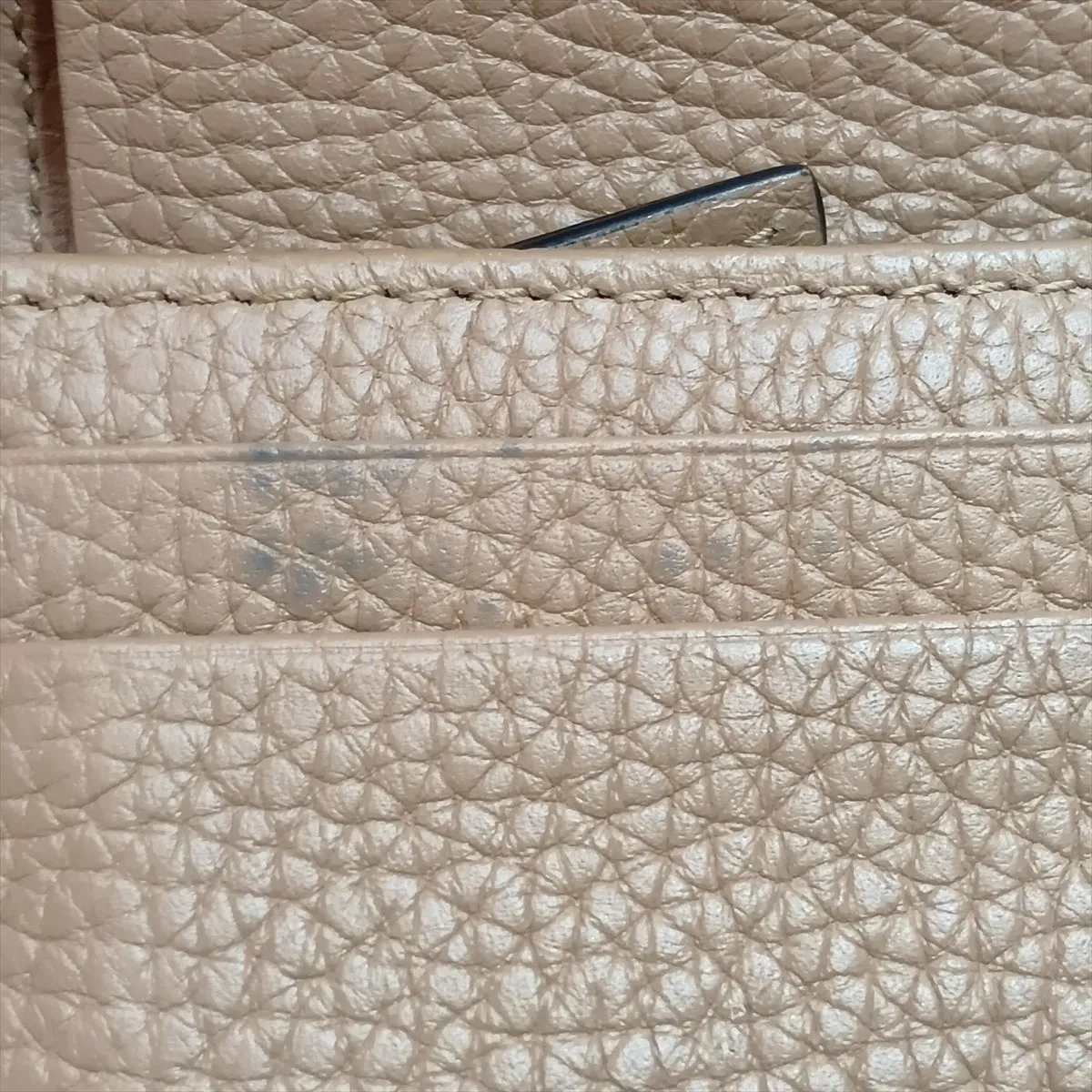Interlocking G 746059 Leather Compact Wallet Beige — view 7