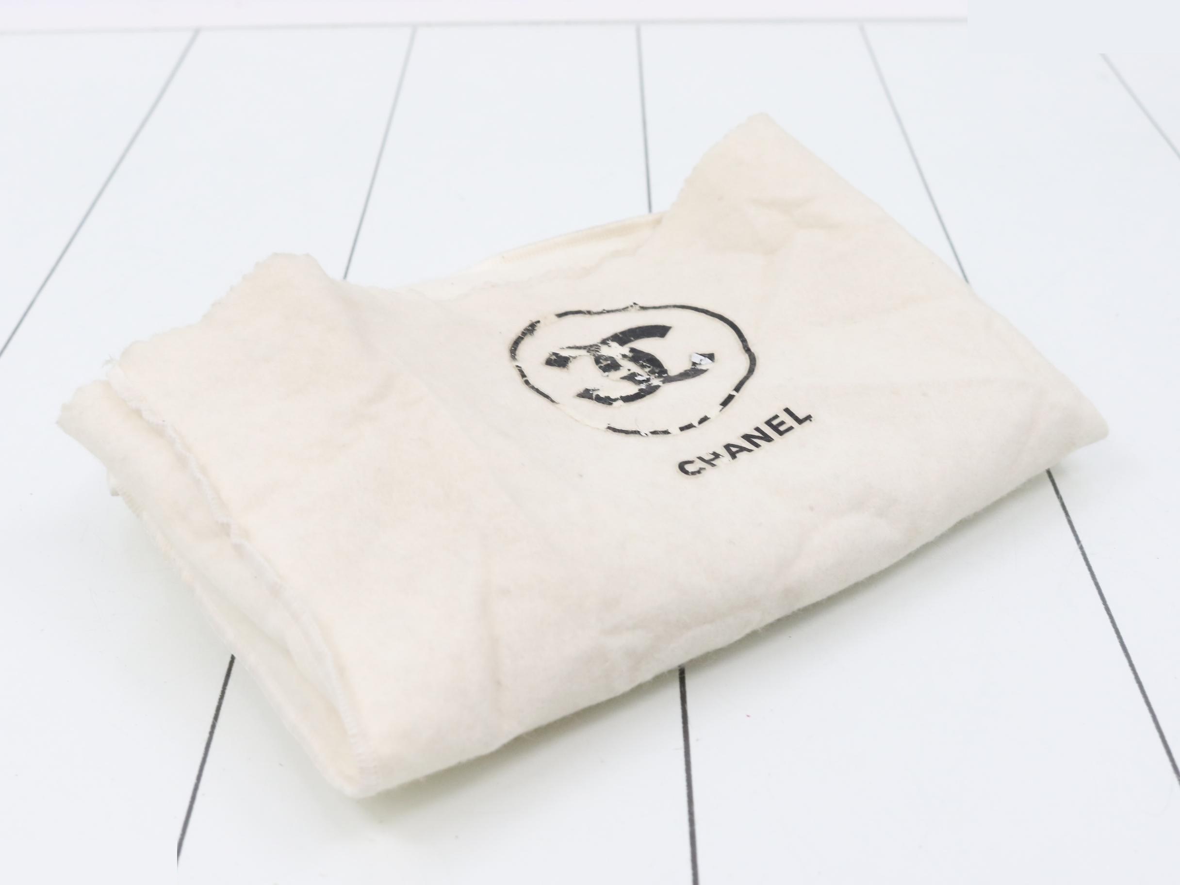 Matelassé (bag) - Shoulder bag — view 7
