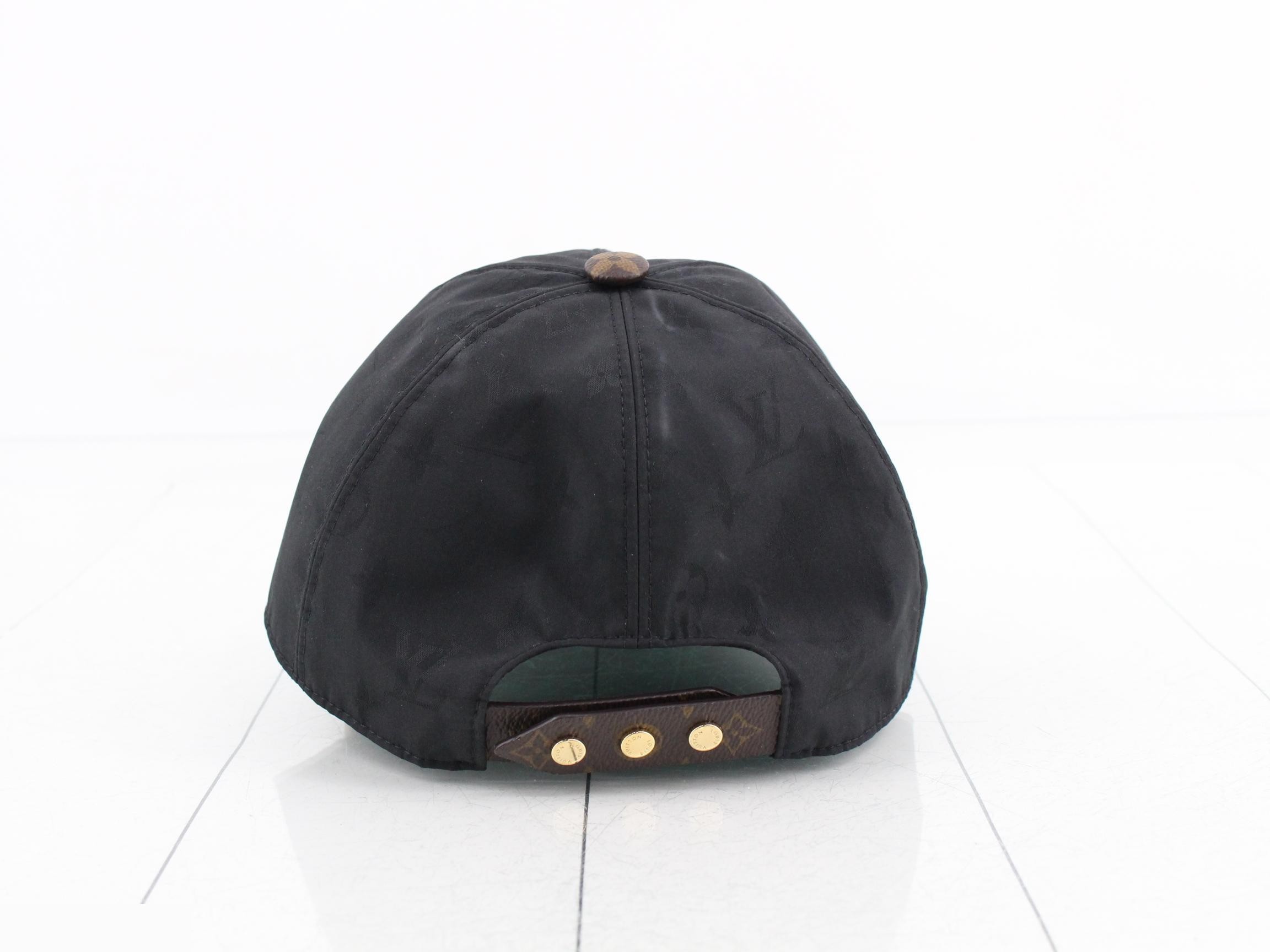cap — view 2