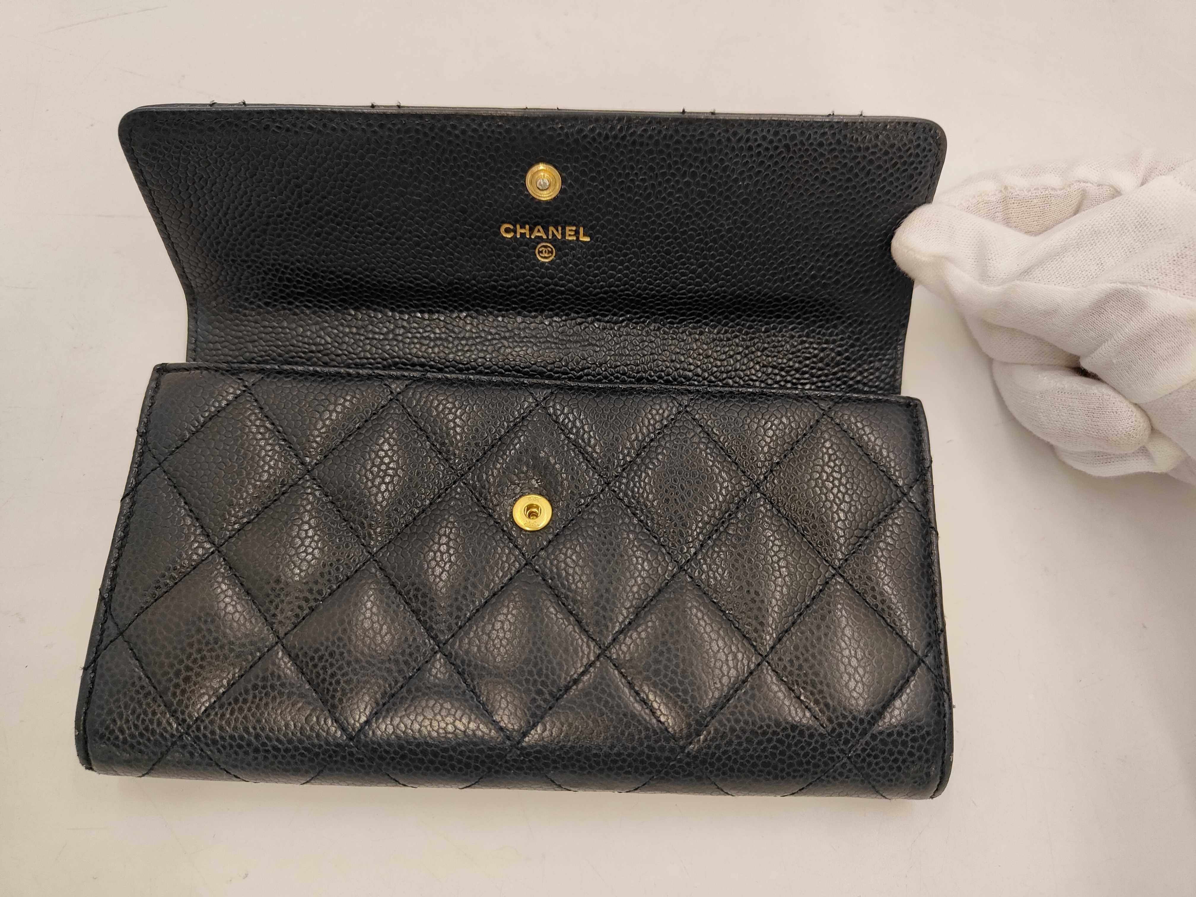 Caviar Skin Coco Mark Bi-fold Long Wallet (with sticker) — view 4