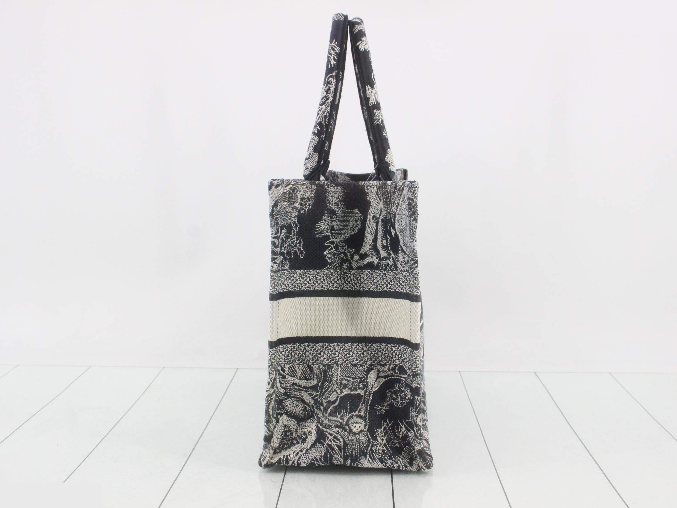 Book Tote Bag - Medium — view 4