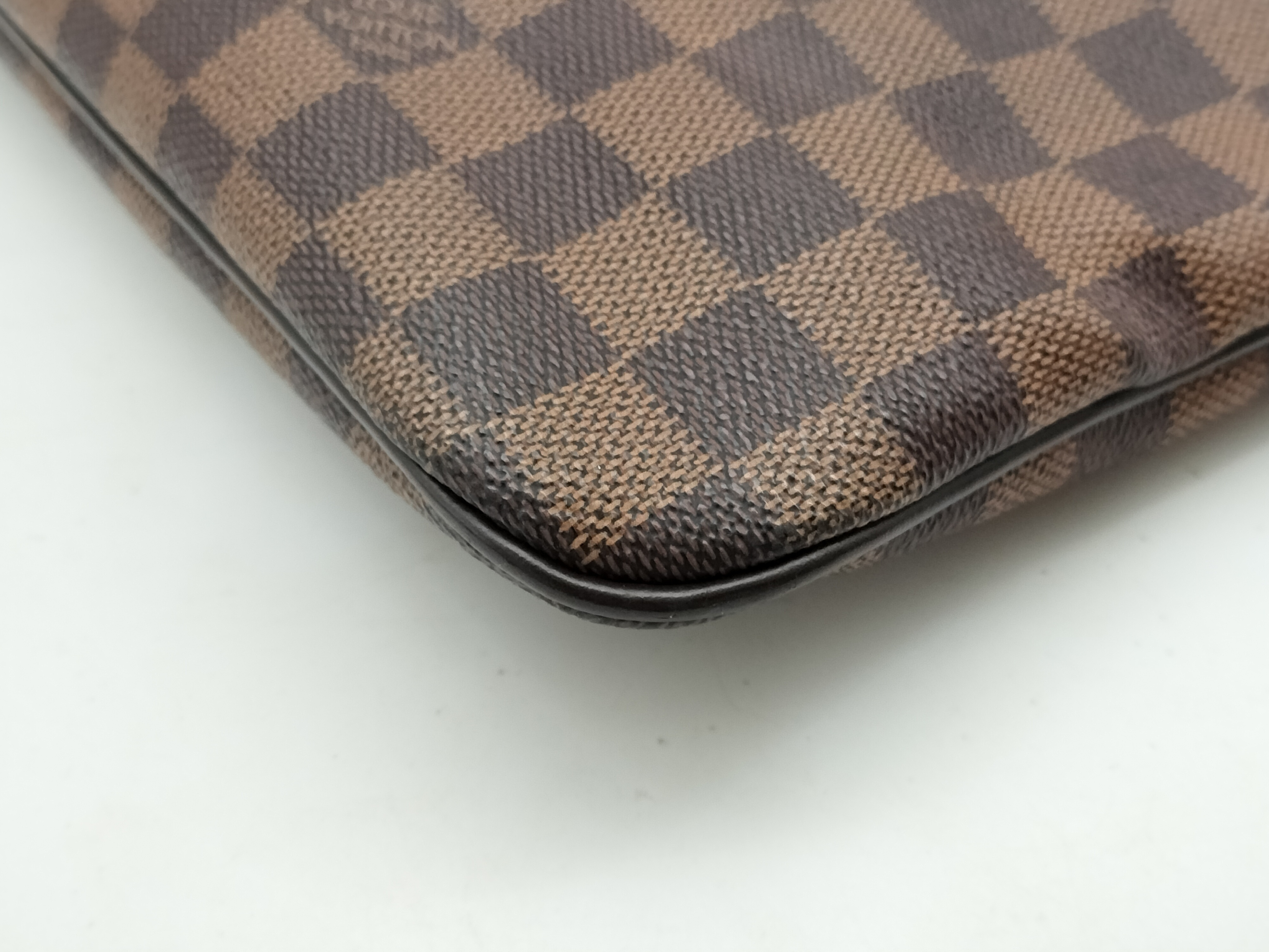 Damier Clifton N51149 Shoulder Bag — view 8