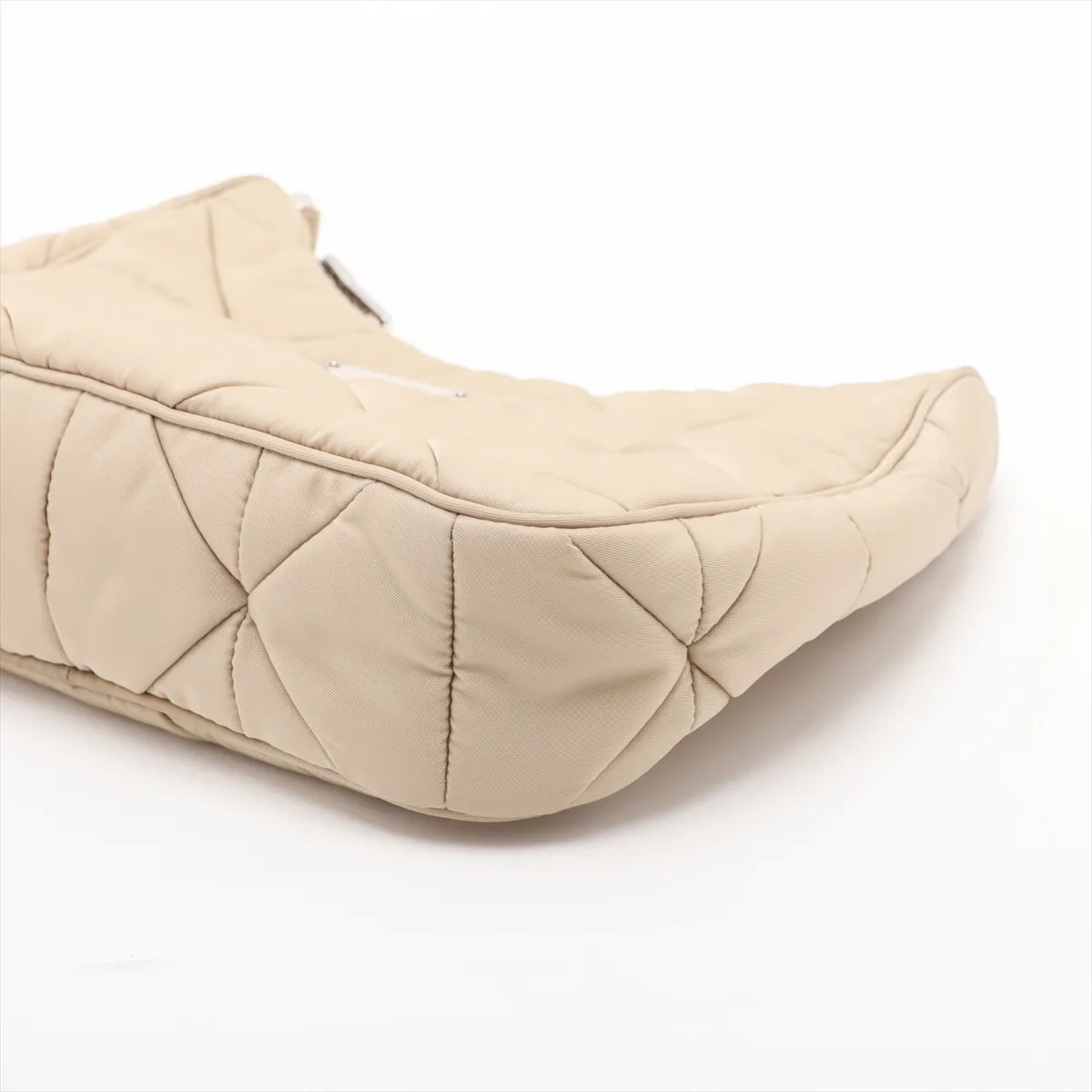Tessuto Quilted 1BC151 Nylon x Leather Shoulder Bag Beige (Unsigned Guarantee Card Included) — view 3