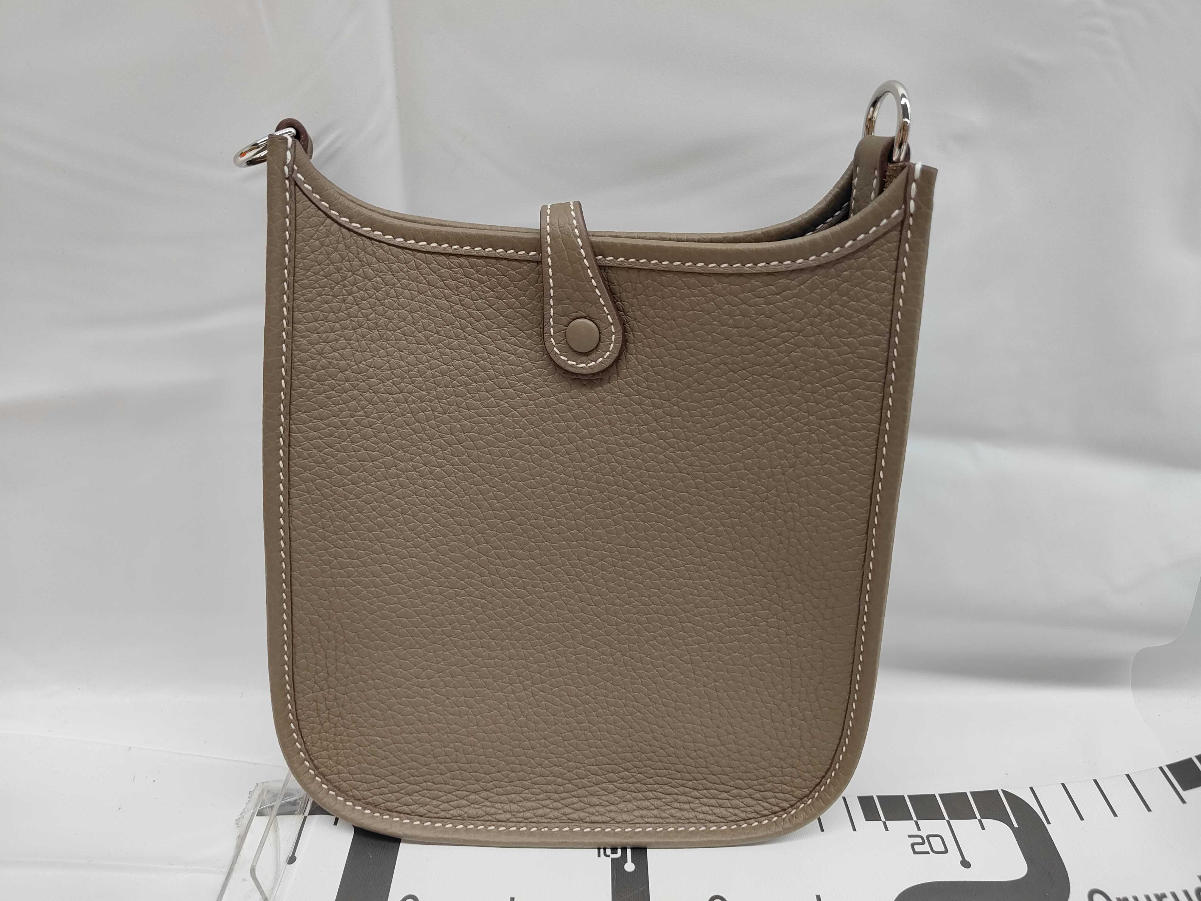 Evelyne 16 TPM Taurillon Clemence Etoupe Silver Hardware G Stamp Shoulder Bag — view 2