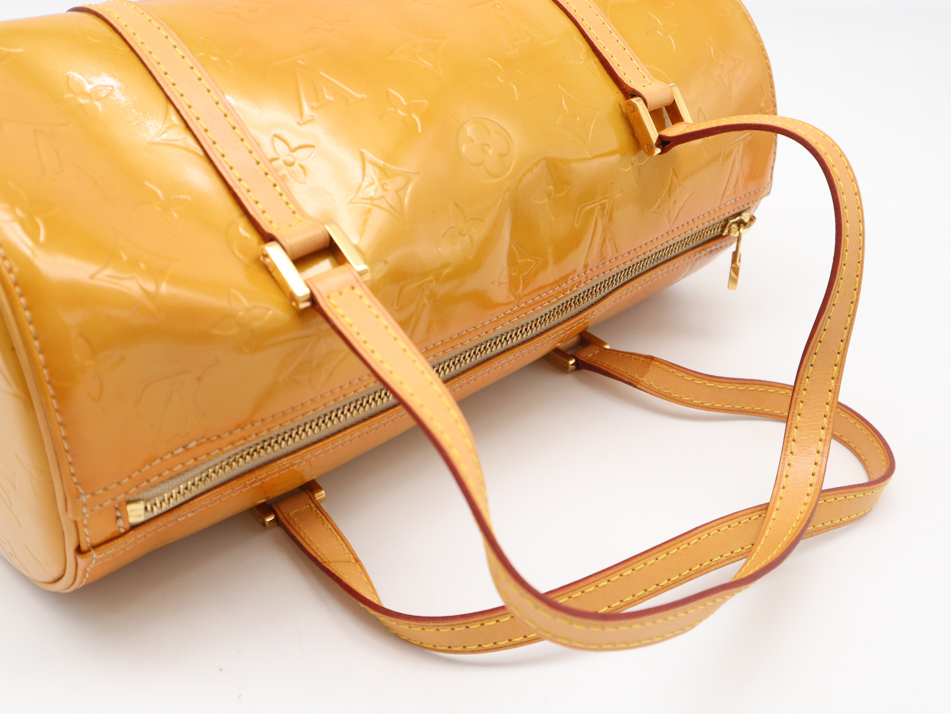 M91006 Vernis Bedford Beige Handbag — view 6