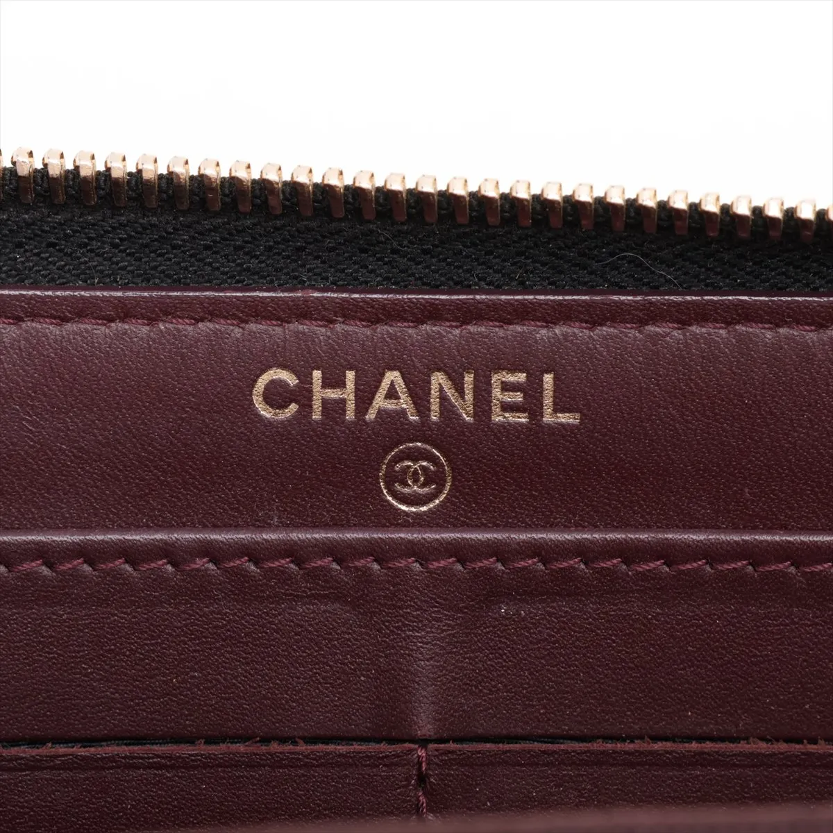 Matelassé Caviar Skin Round Zip Wallet, Black with Gold Hardware, 23068638 — view 9
