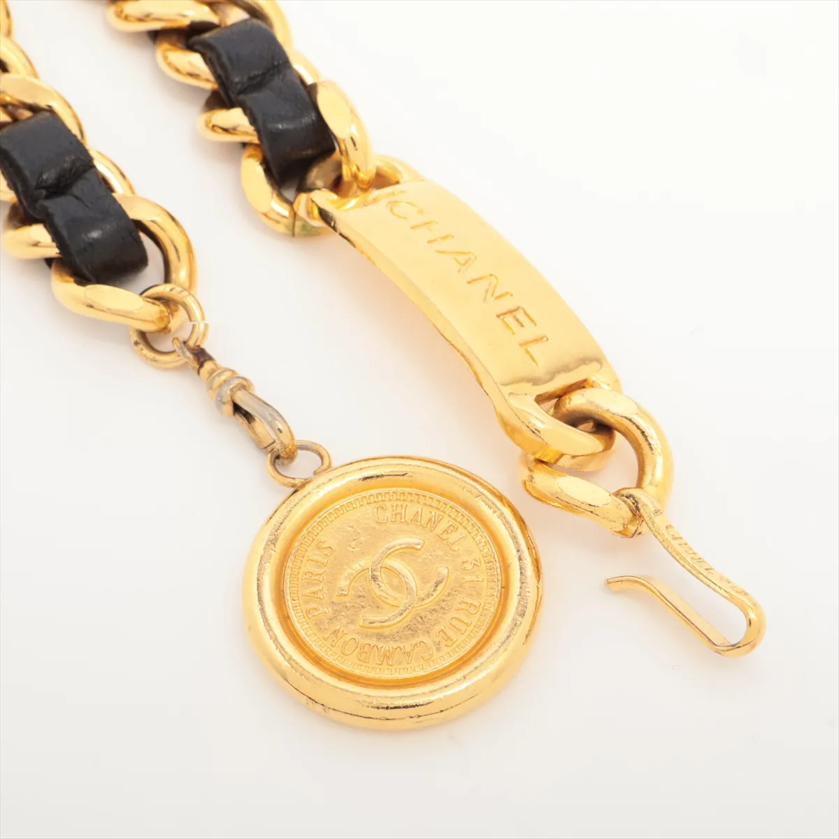31 RUE CAMBON Chain Belt, GP x Leather, Black x Gold. Shows signs of wear: — view 2