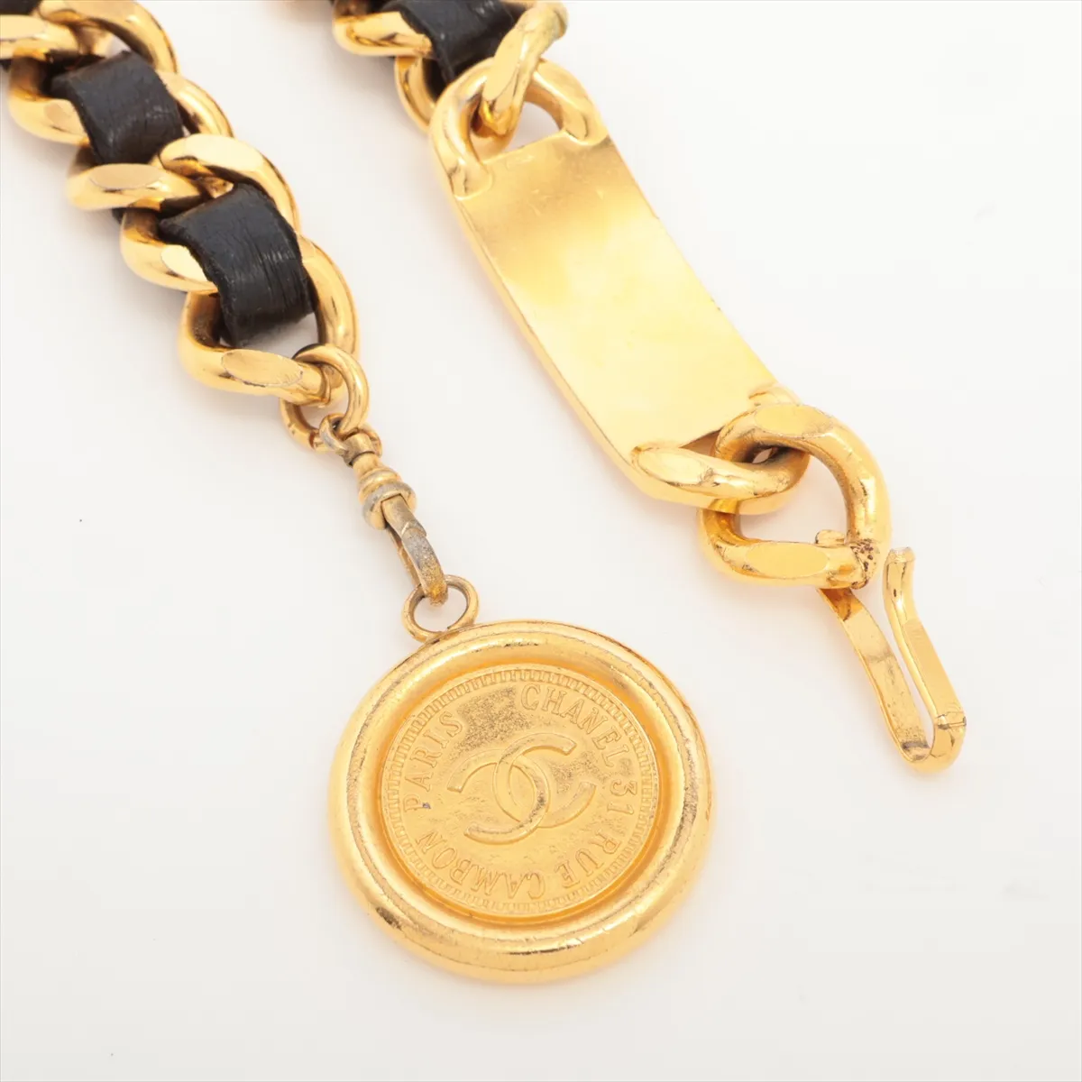 31 RUE CAMBON Chain Belt, GP x Leather, Black x Gold. Shows signs of wear: — view 3