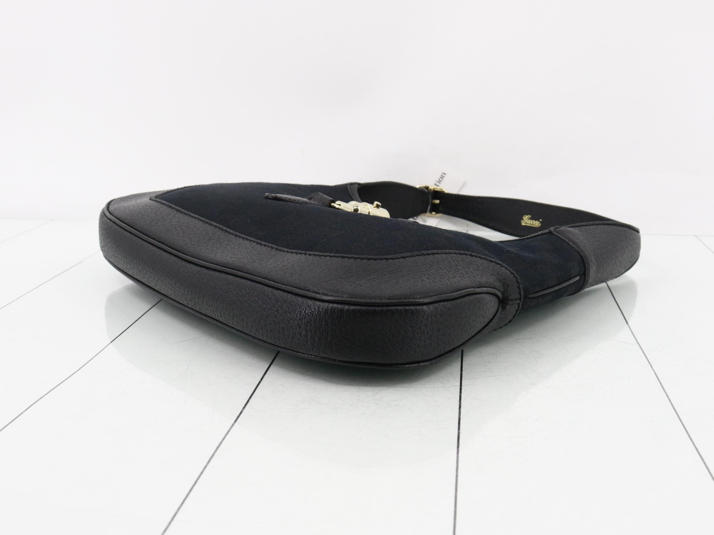 GG Canvas New Jackie Shoulder Bag — view 6