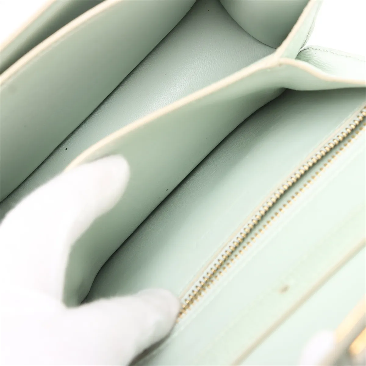 Classic Box Small Leather Shoulder Bag Green — view 8