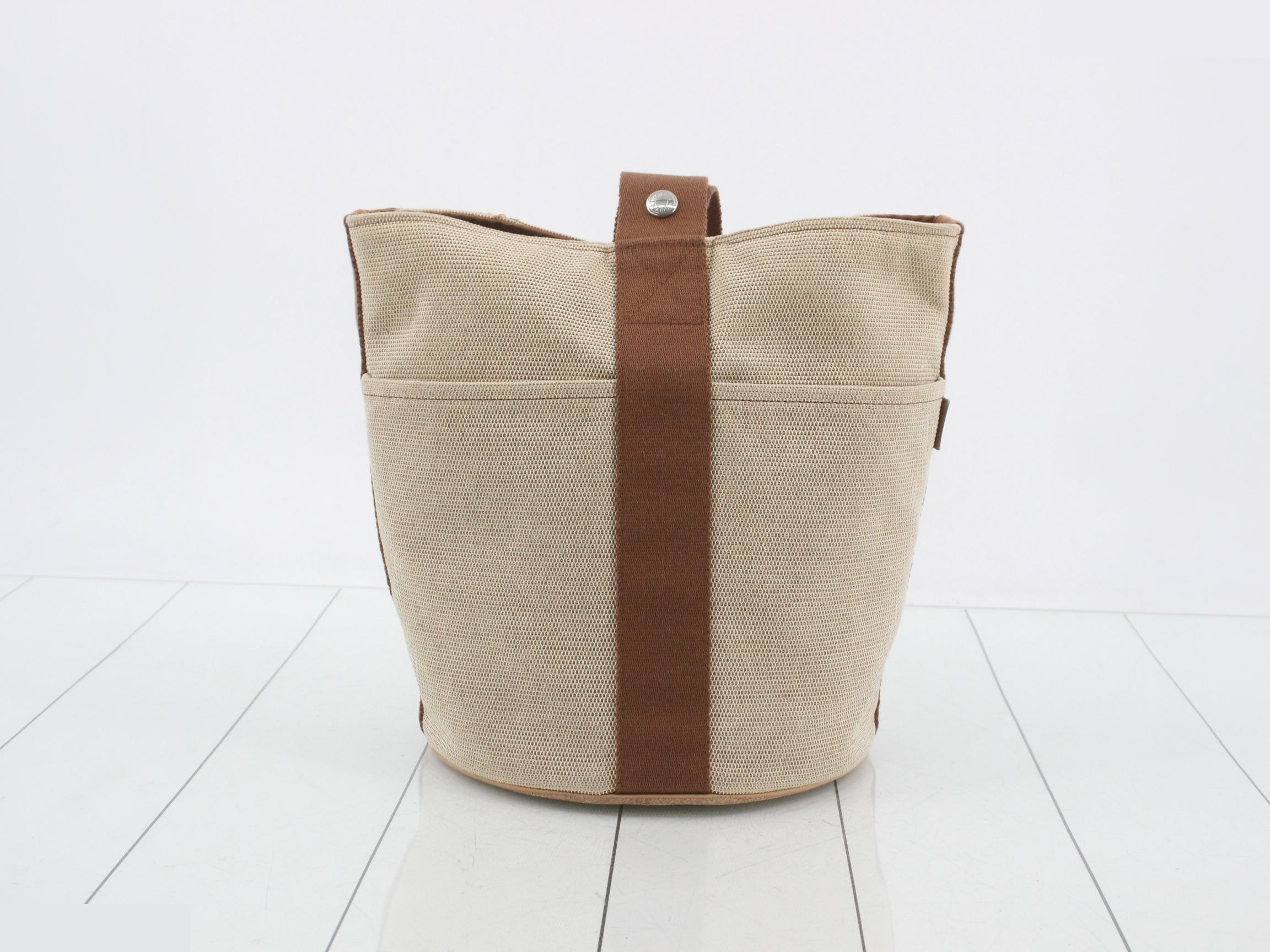 handbag — view 3